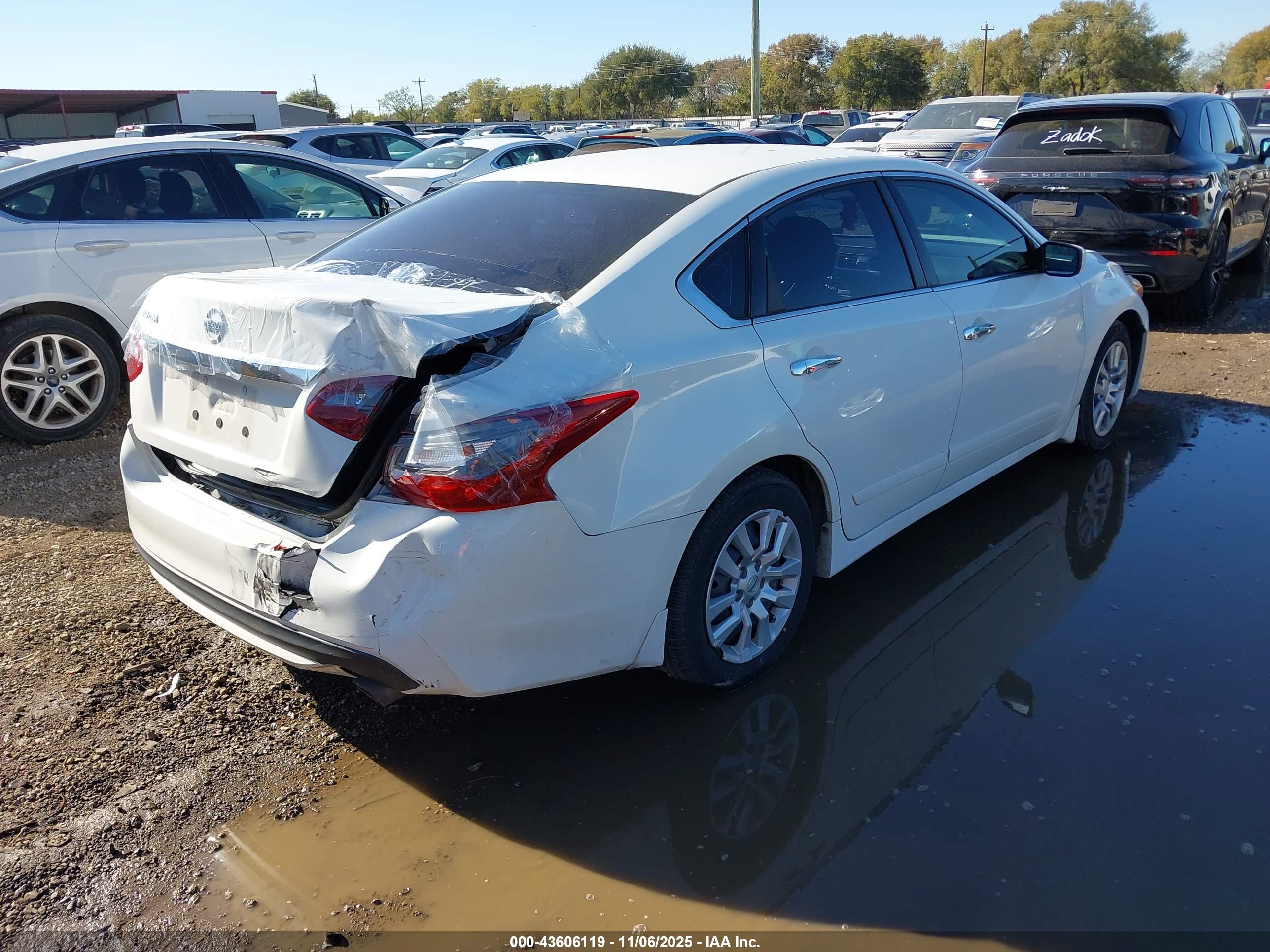NISSAN ALTIMA image 4
