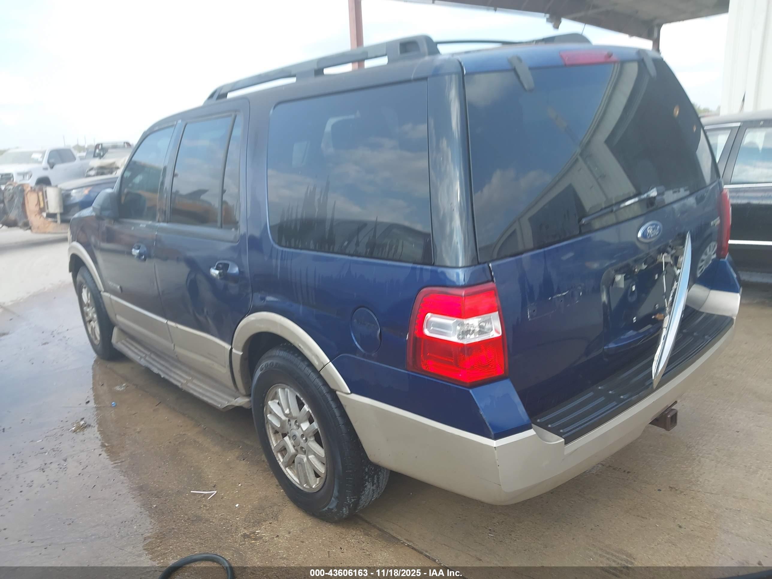 FORD EXPEDITION image 3