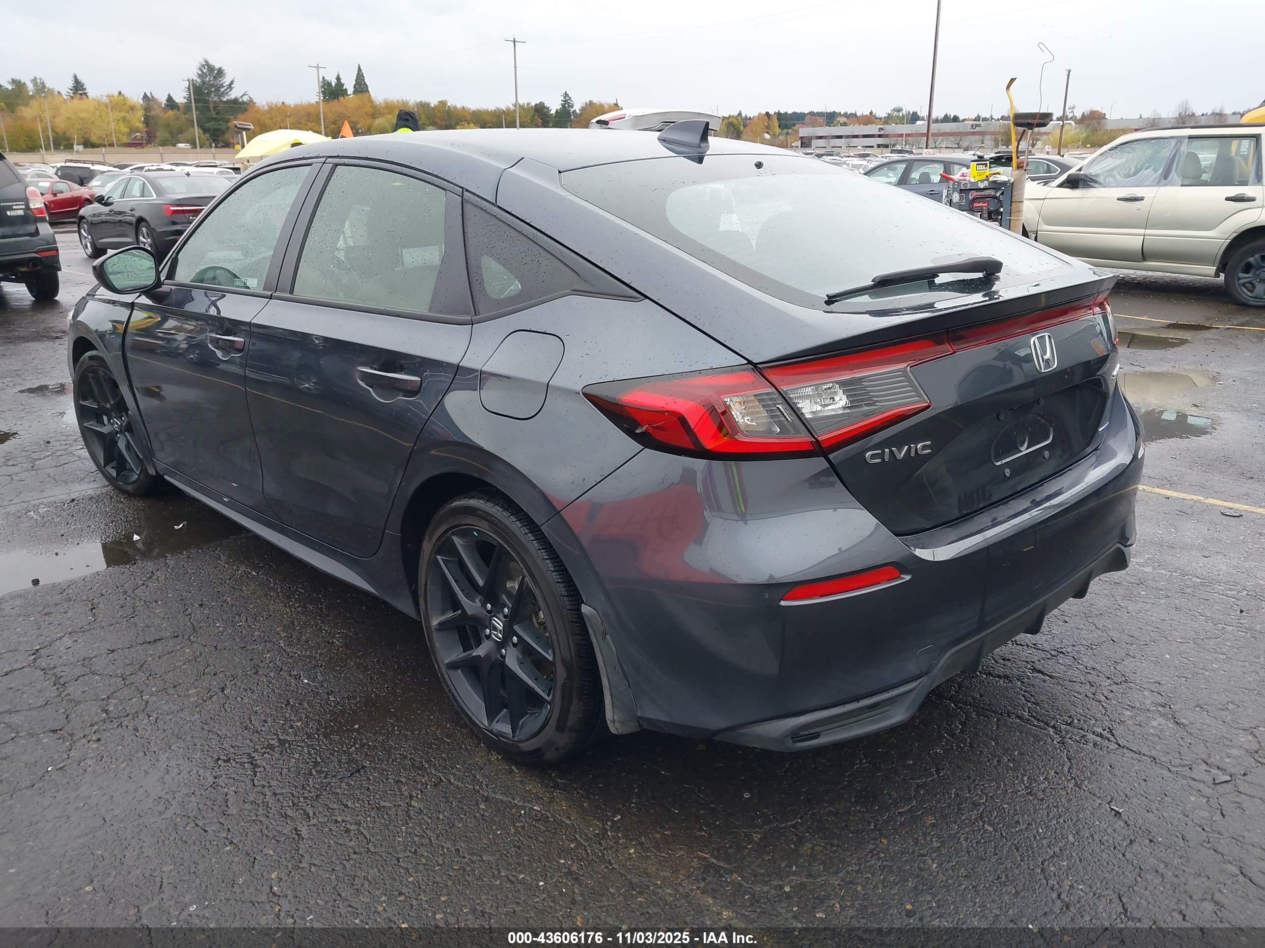 HONDA CIVIC image 3