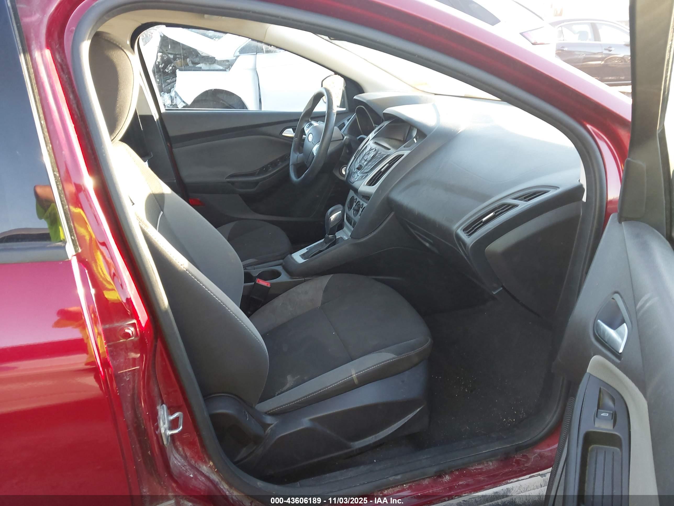 FORD FOCUS image 5