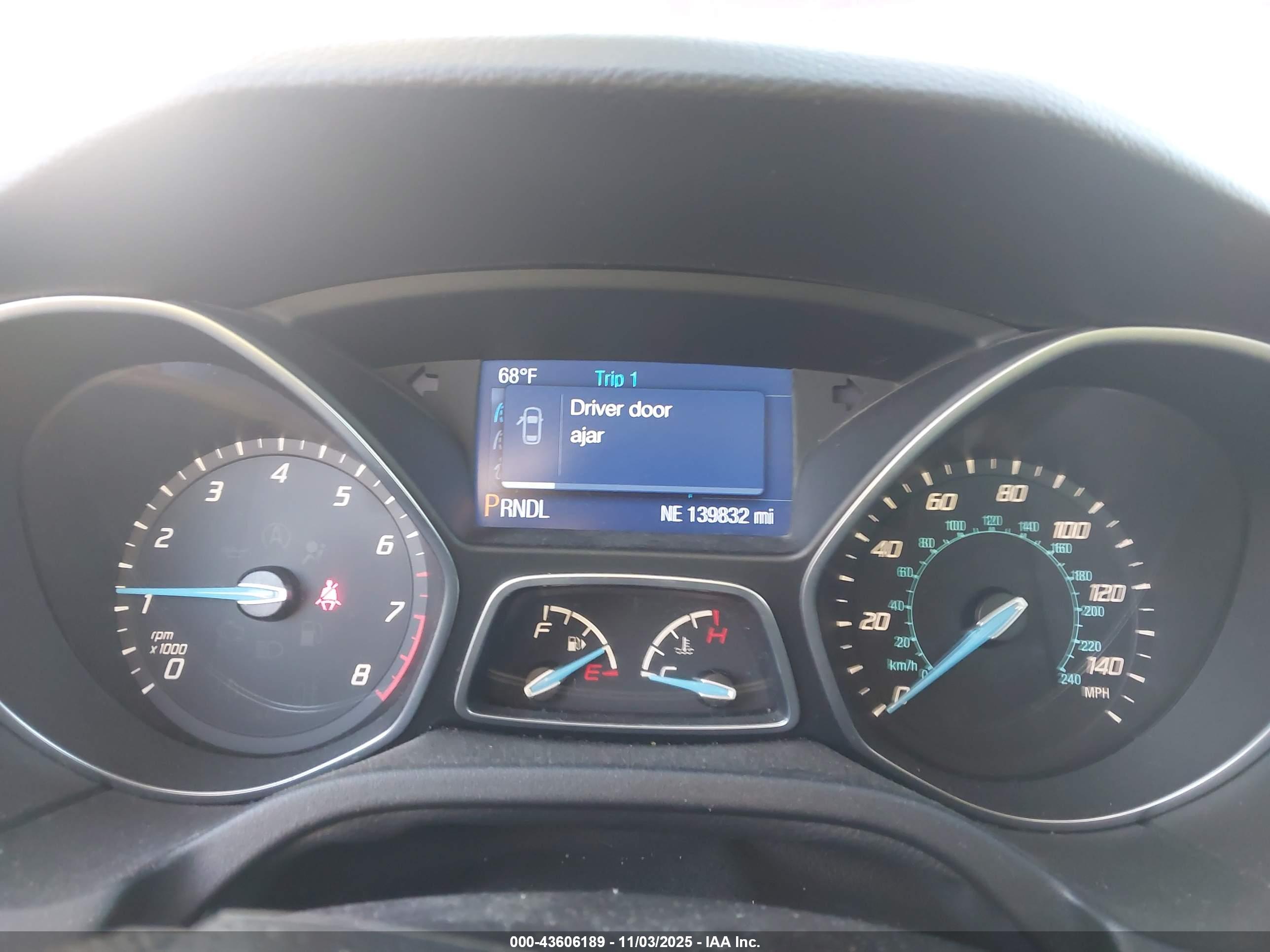 FORD FOCUS image 7
