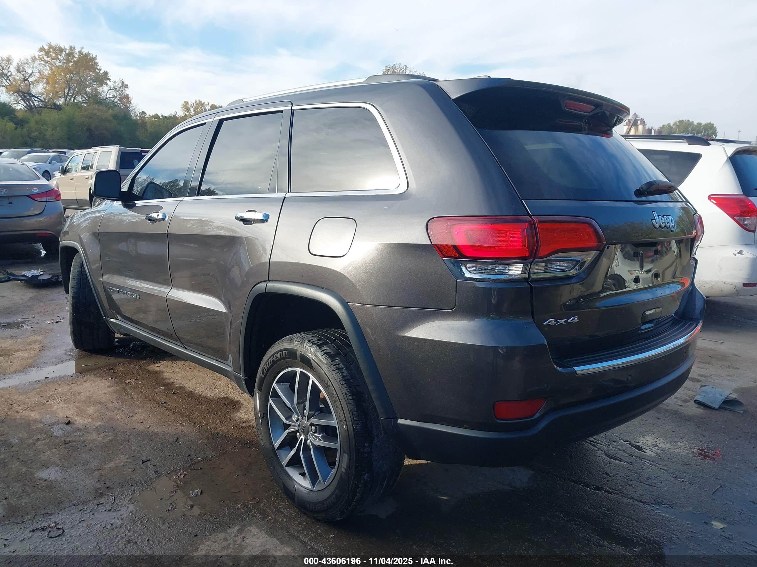 JEEP GRAND image 3