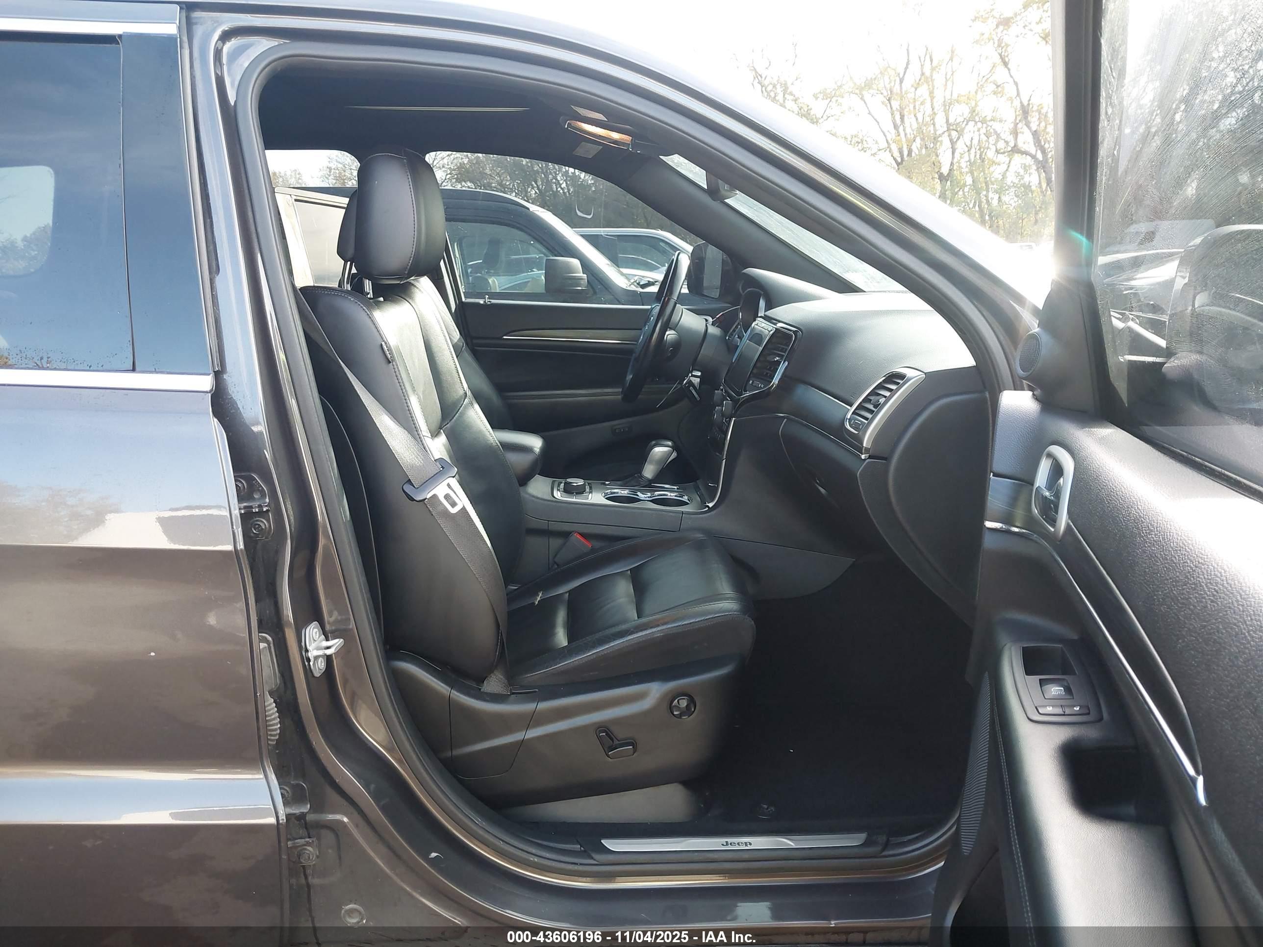 JEEP GRAND image 5