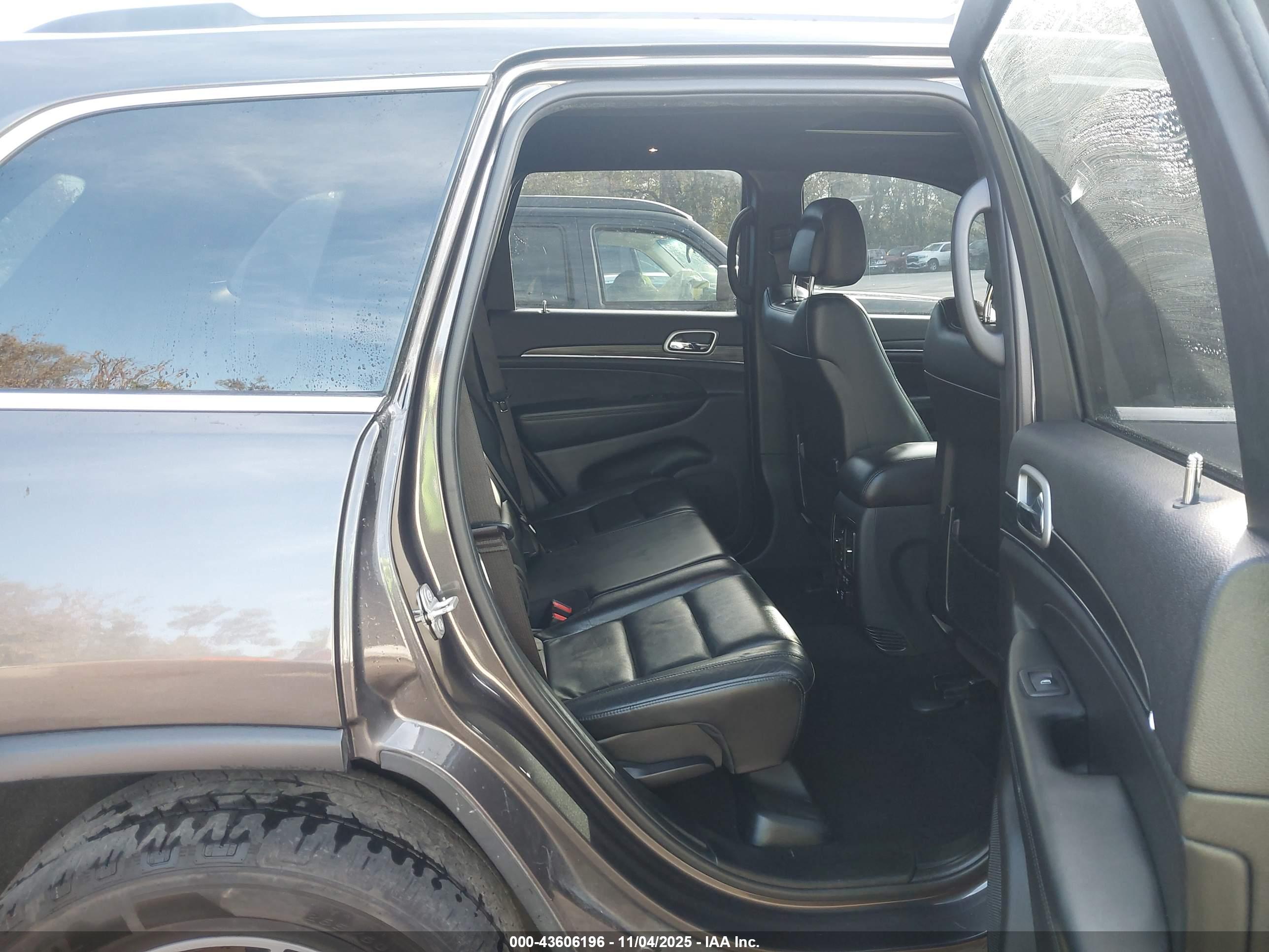 JEEP GRAND image 8