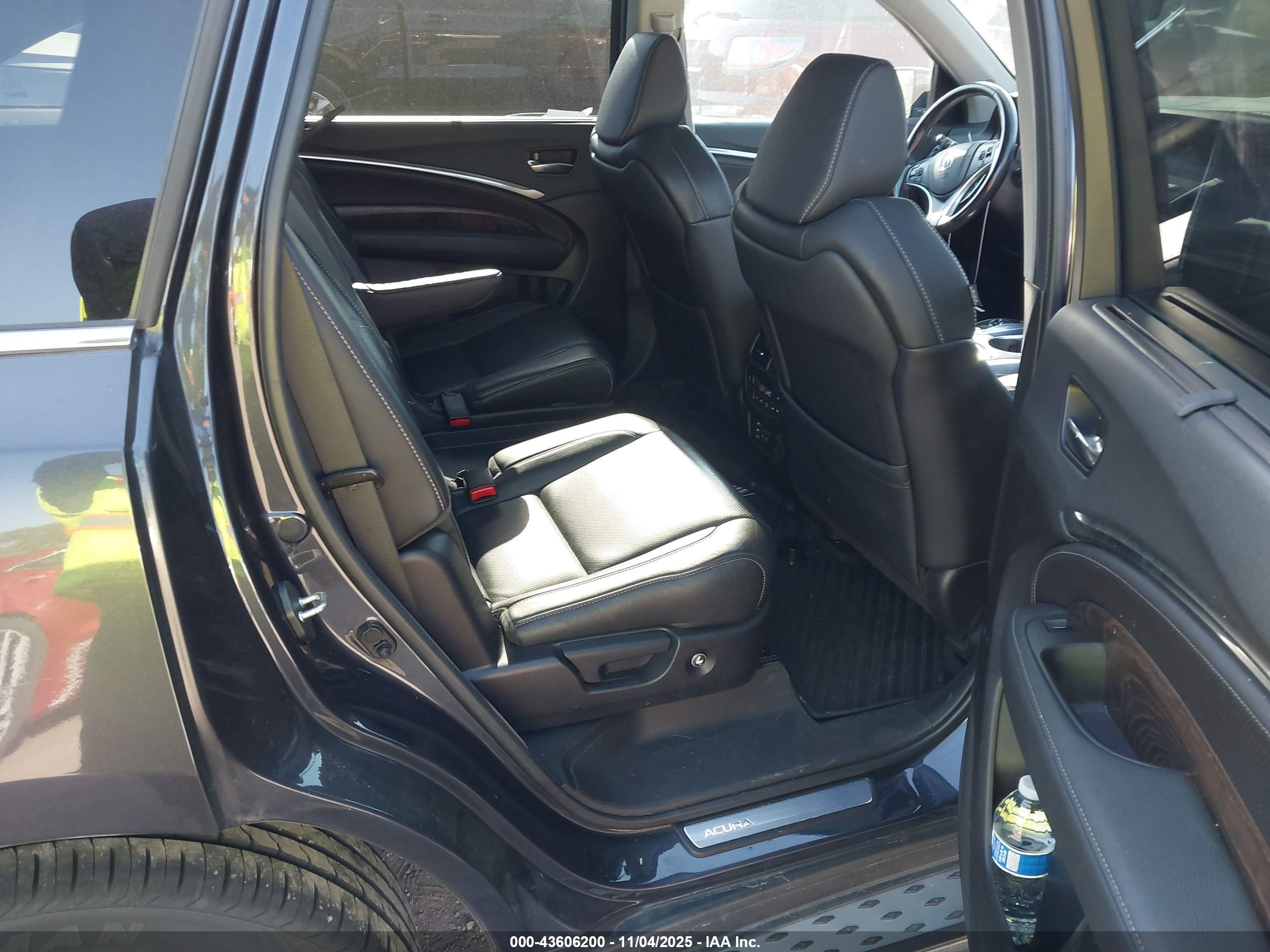 ACURA MDX image 8