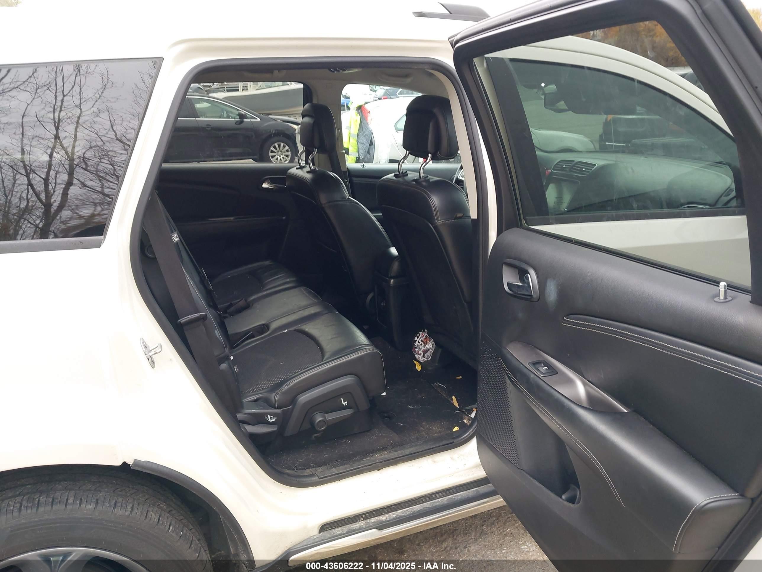 DODGE JOURNEY image 8