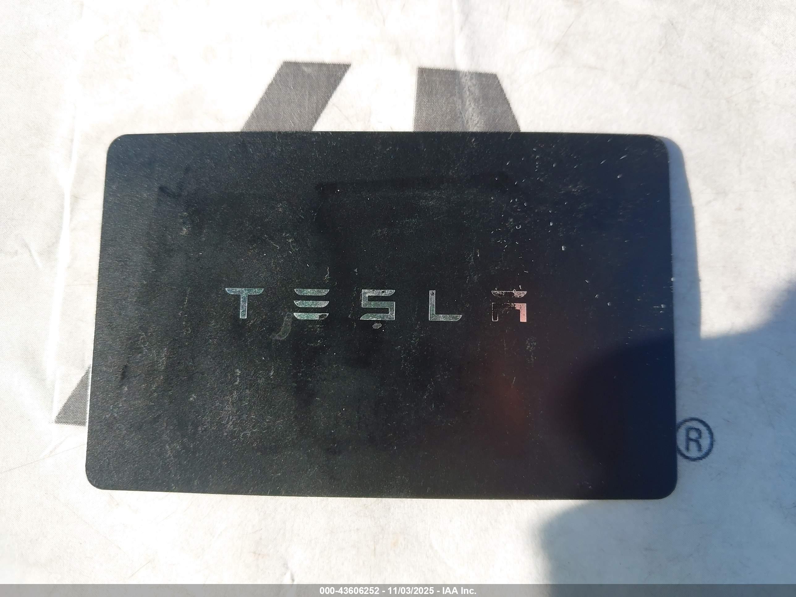 TESLA MODEL image 11