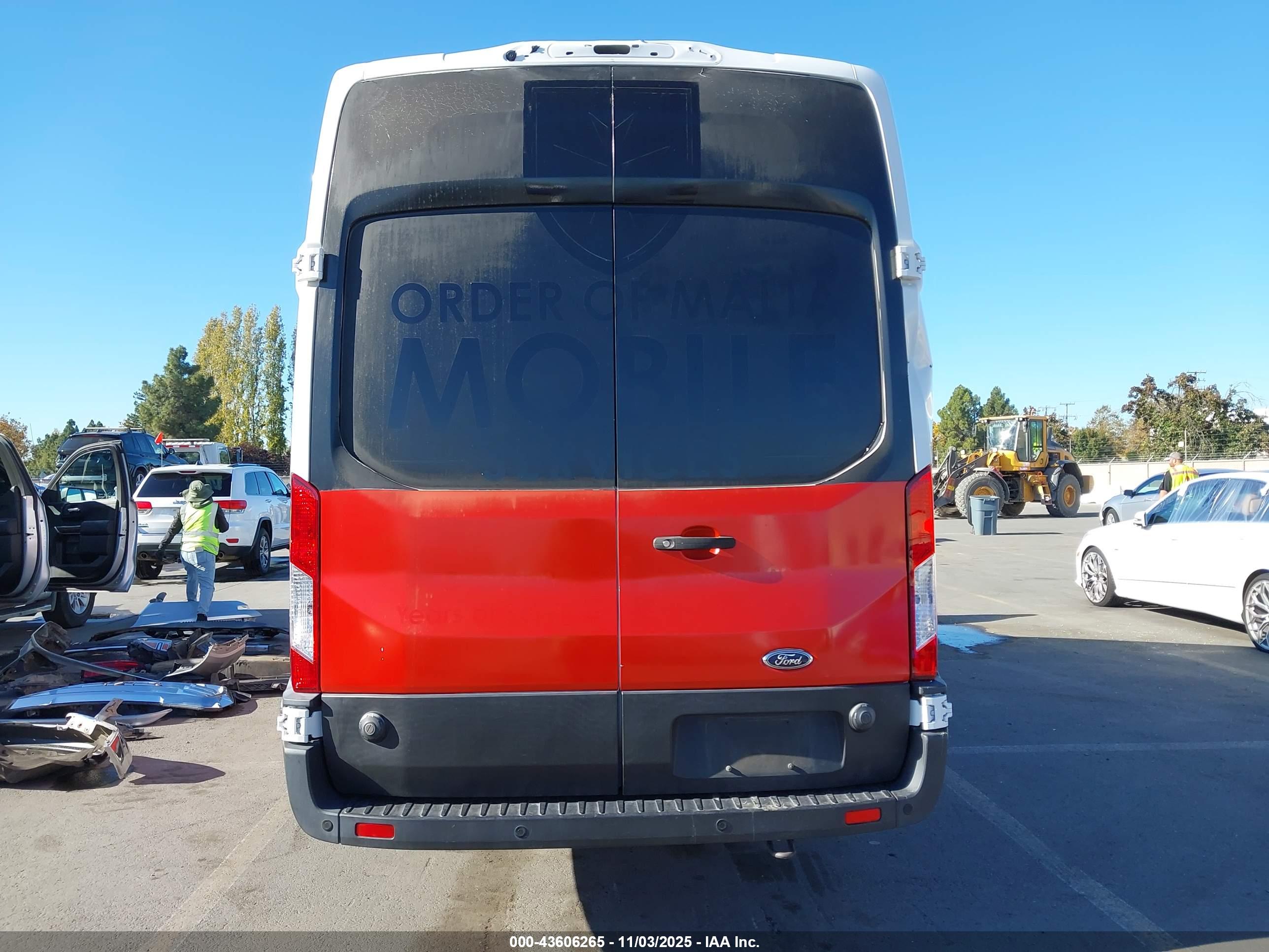 FORD TRANSIT-350 image 6