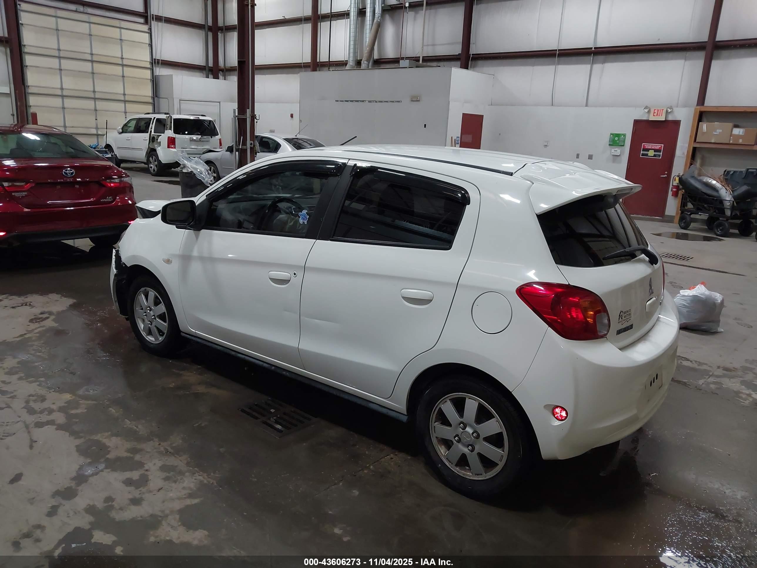 MITSUBISHI MIRAGE image 3
