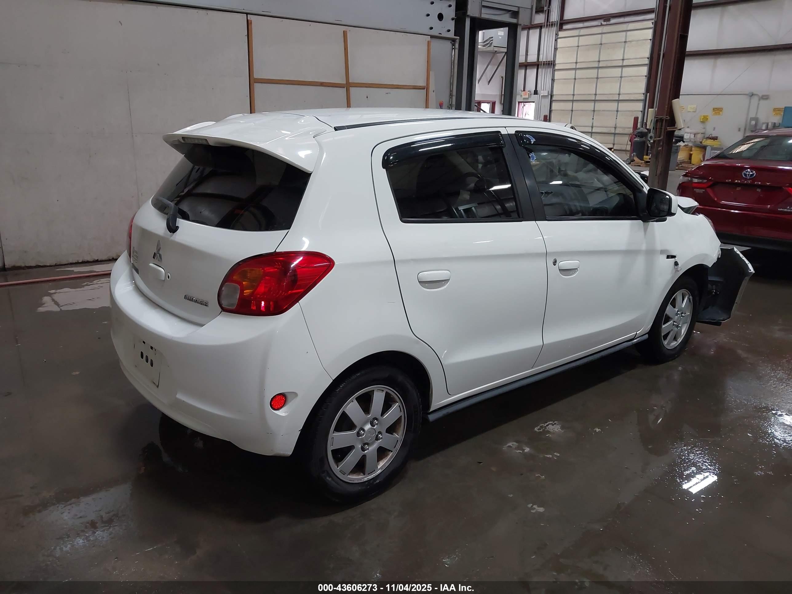MITSUBISHI MIRAGE image 4