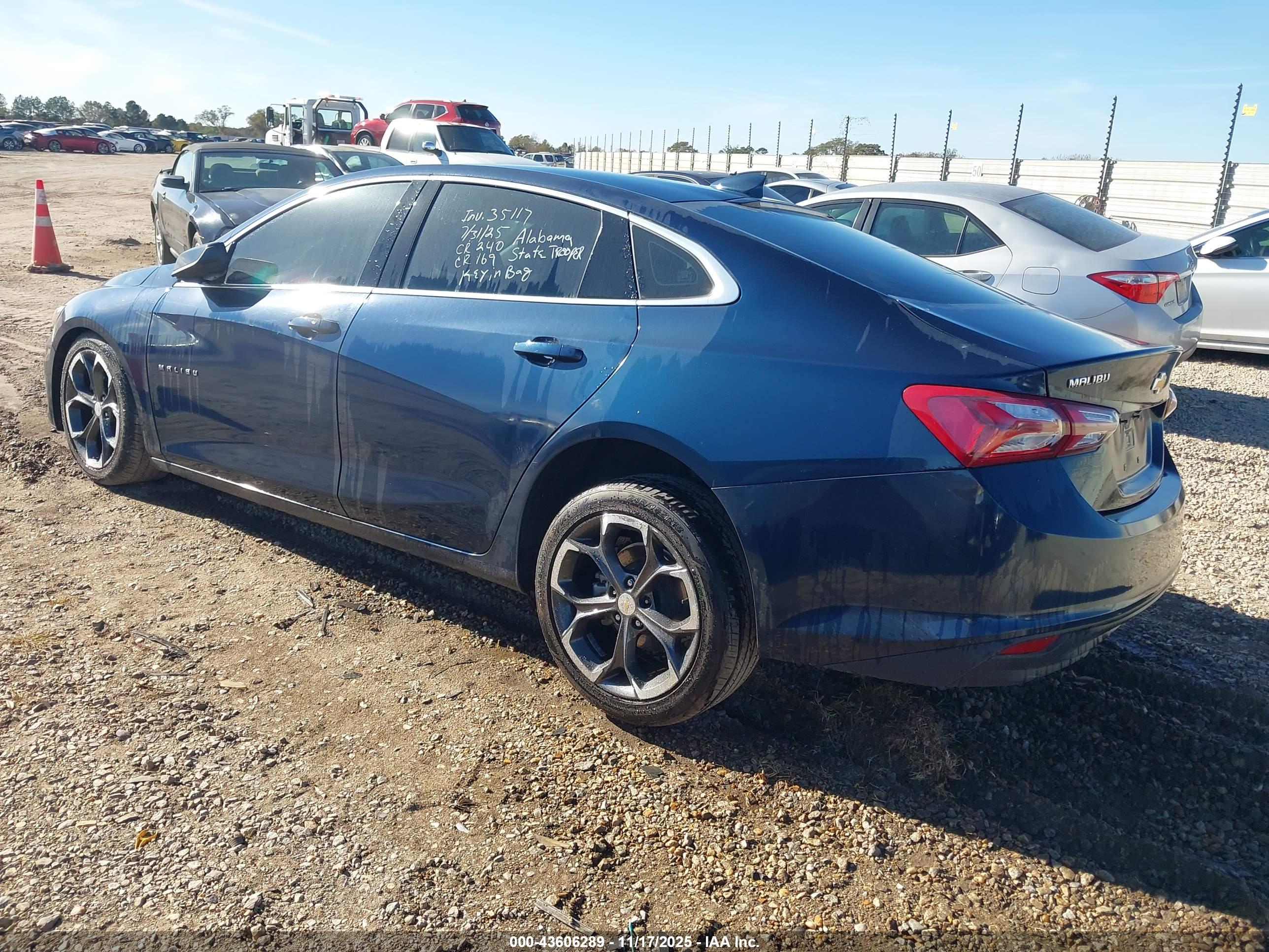 CHEVROLET MALIBU image 3