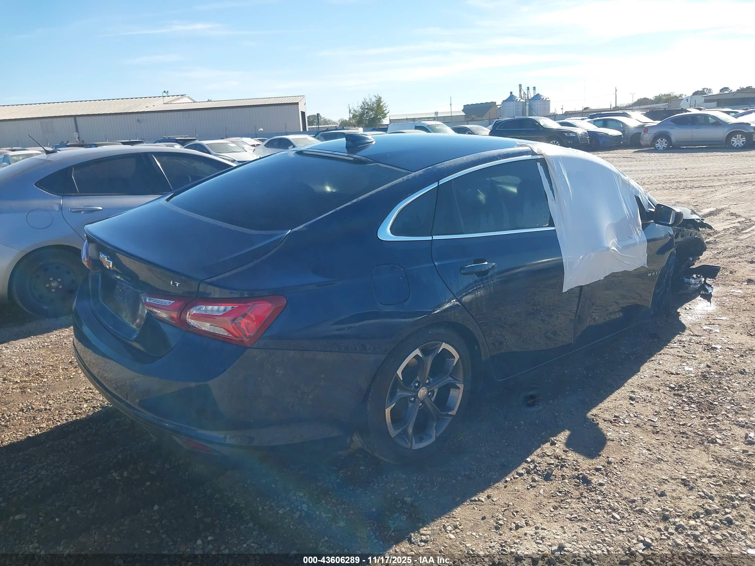 CHEVROLET MALIBU image 4
