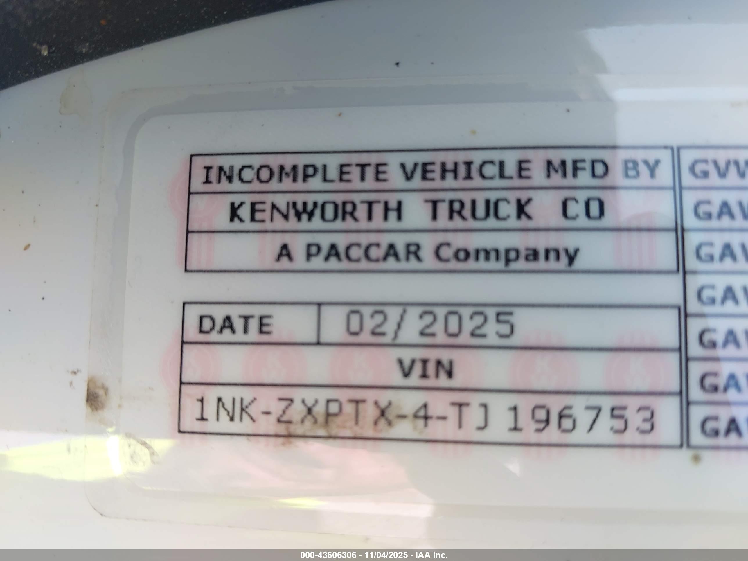 KENWORTH T880 image 9