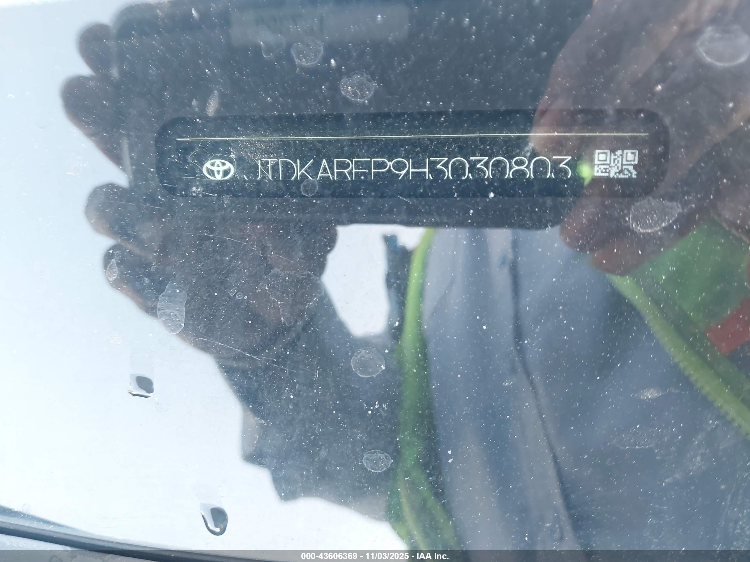 TOYOTA PRIUS image 9