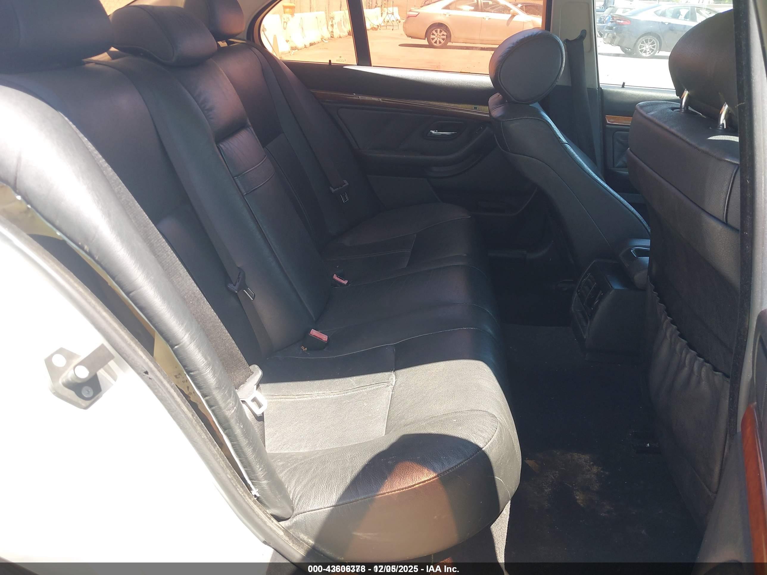 BMW 525IA image 8