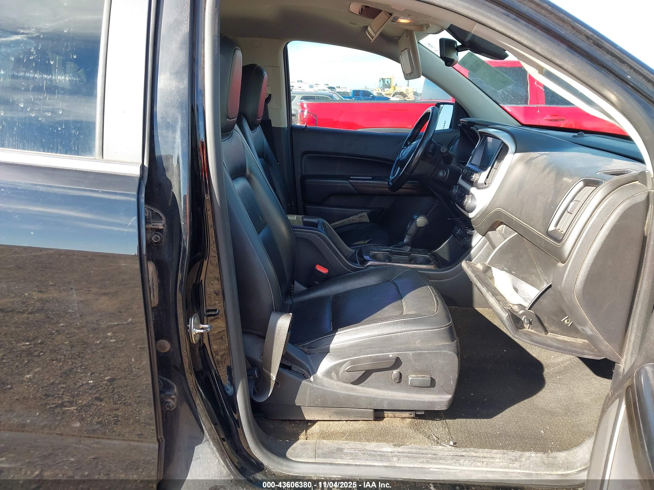 GMC CANYON image 5