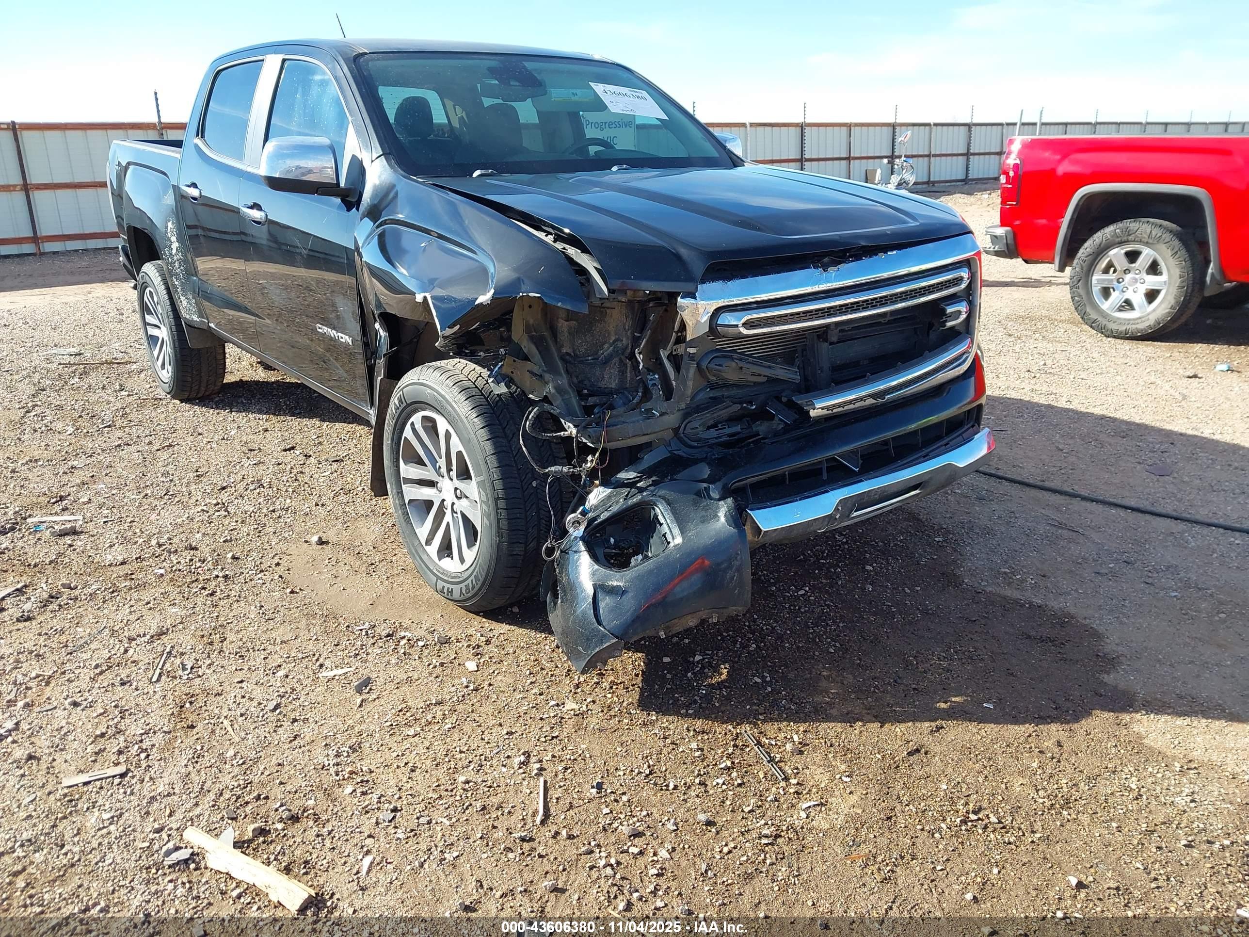 GMC CANYON image 6