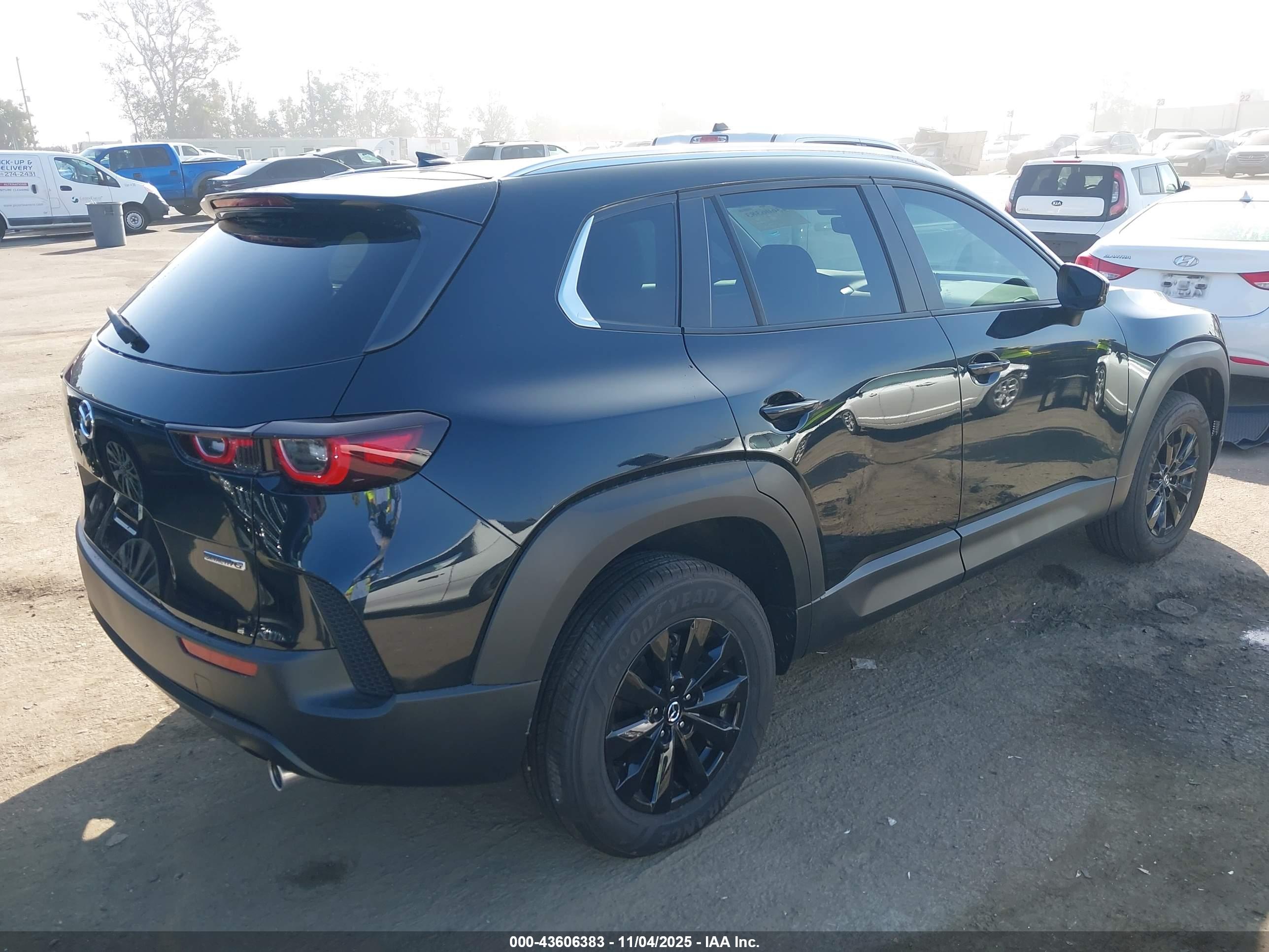 MAZDA CX-50 image 4