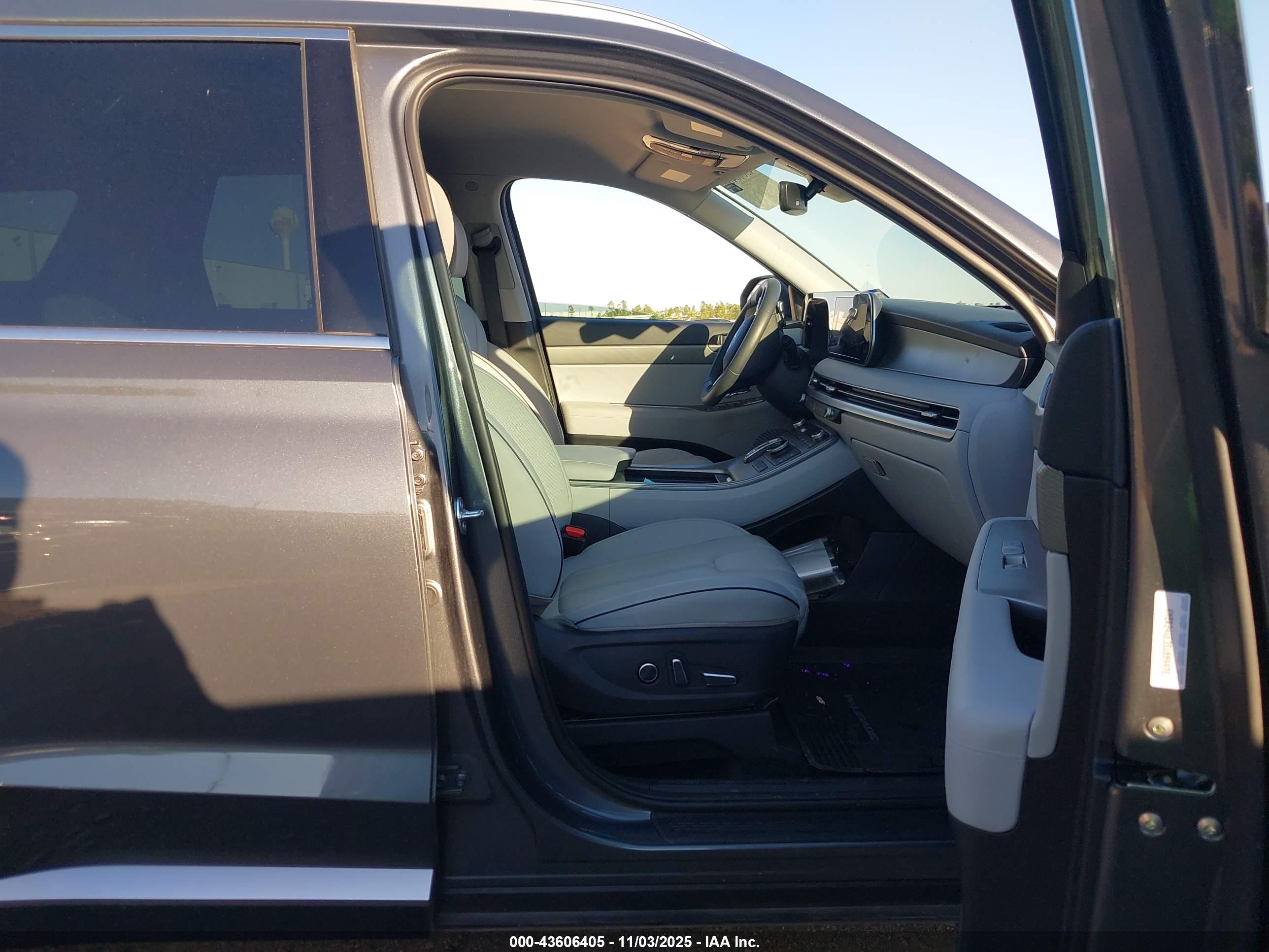 HYUNDAI PALISADE image 5
