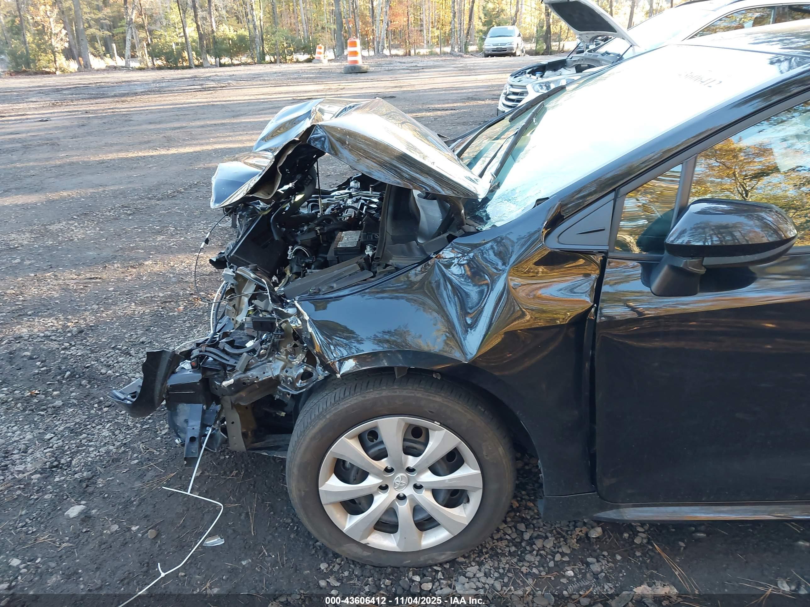 TOYOTA COROLLA image 6