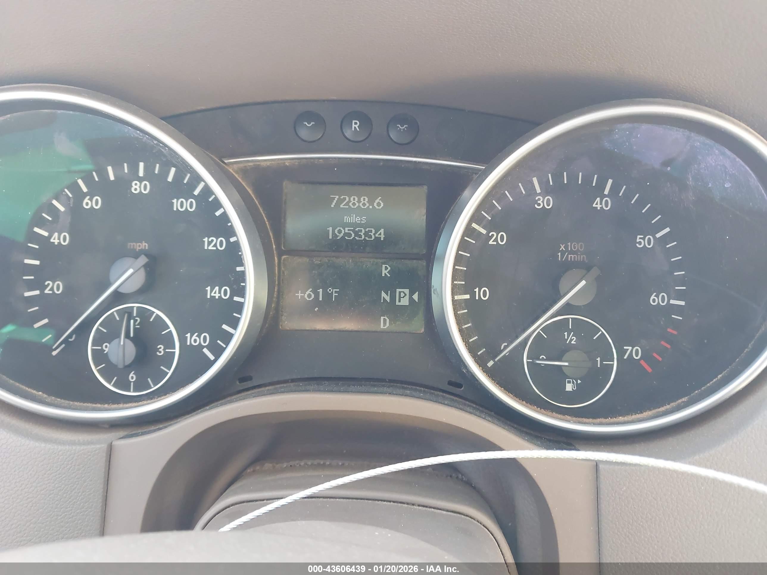 MERCEDES-BENZ ML image 7