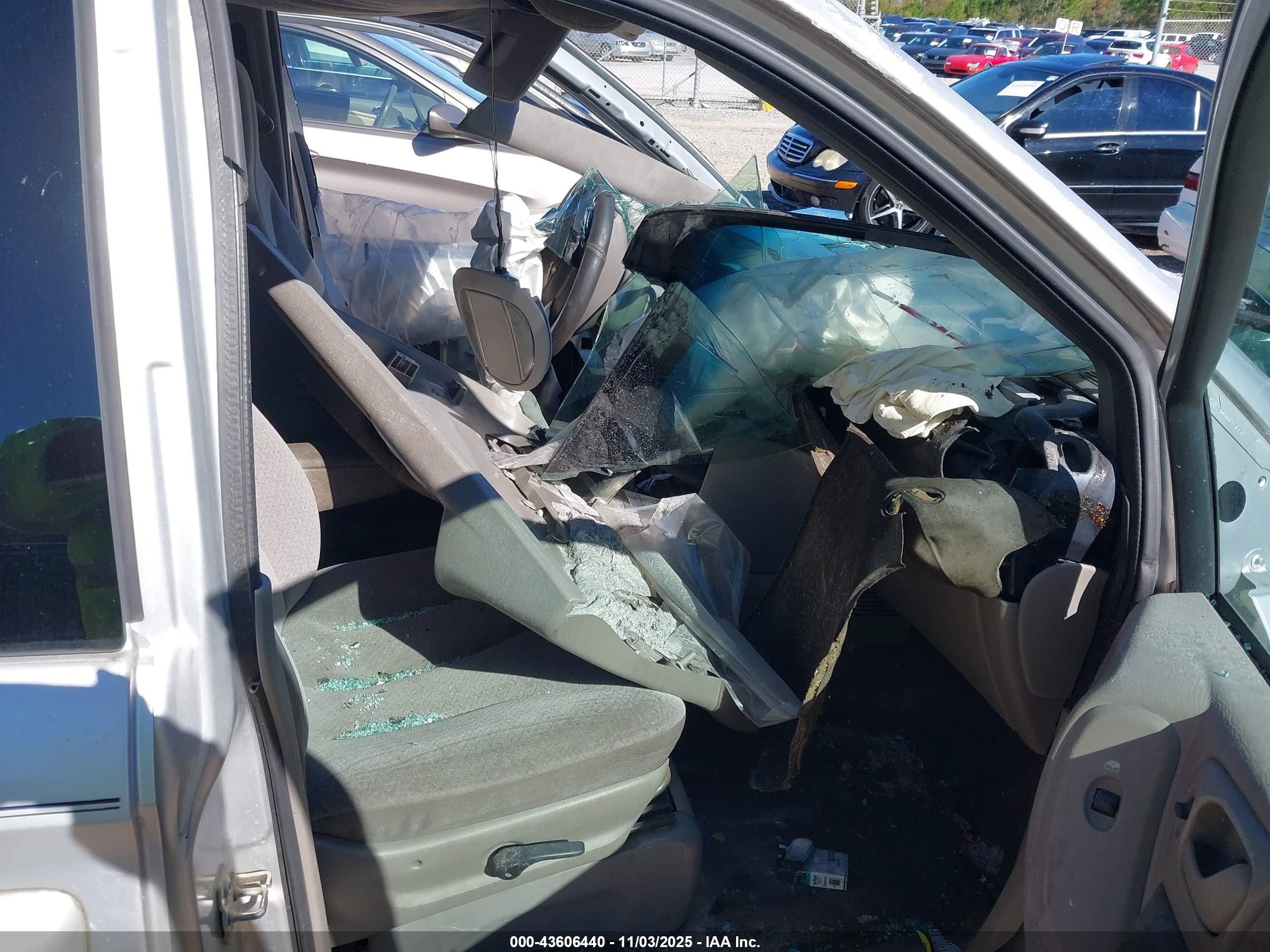 CHRYSLER TOWN image 5
