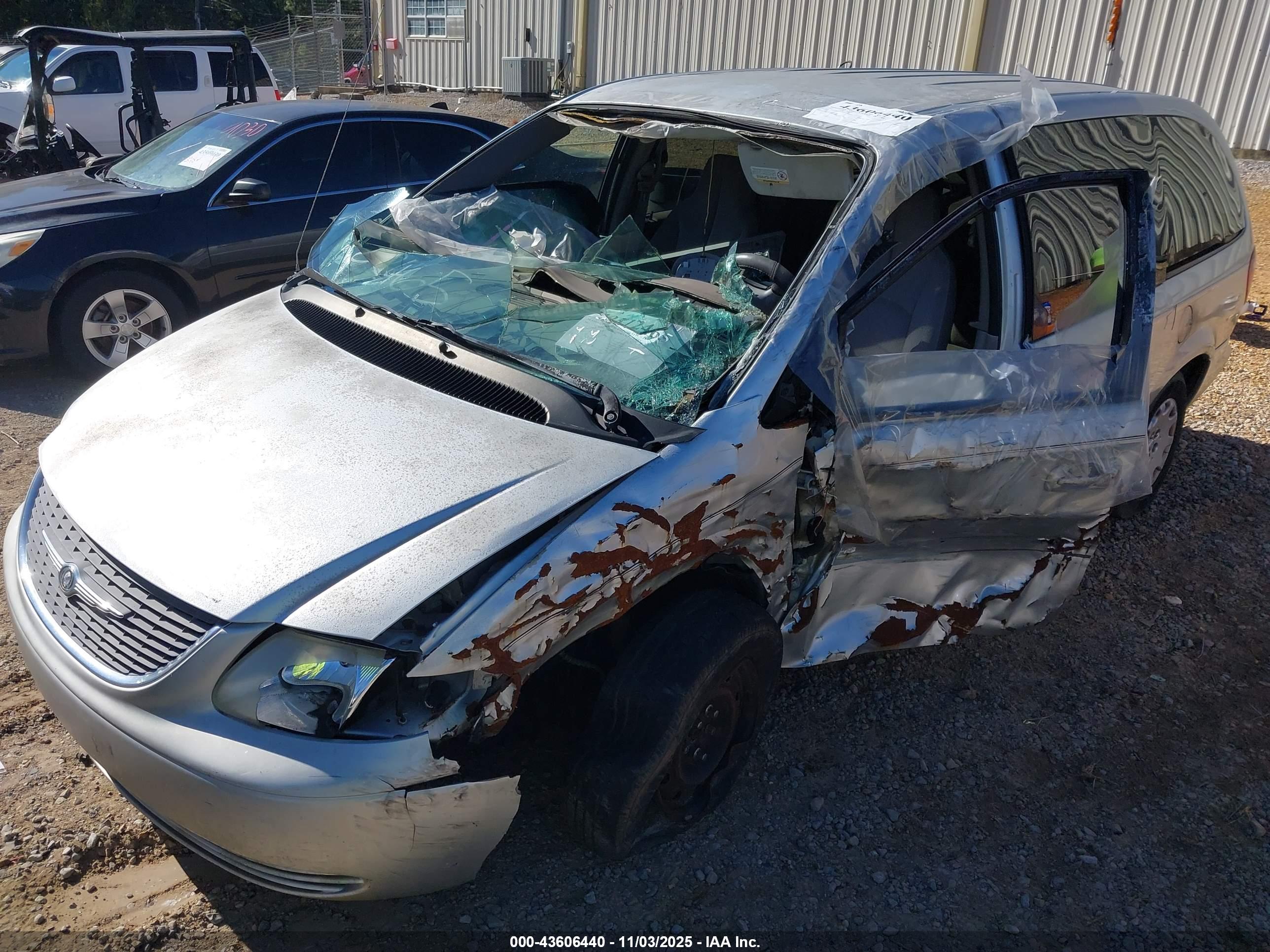 CHRYSLER TOWN image 6