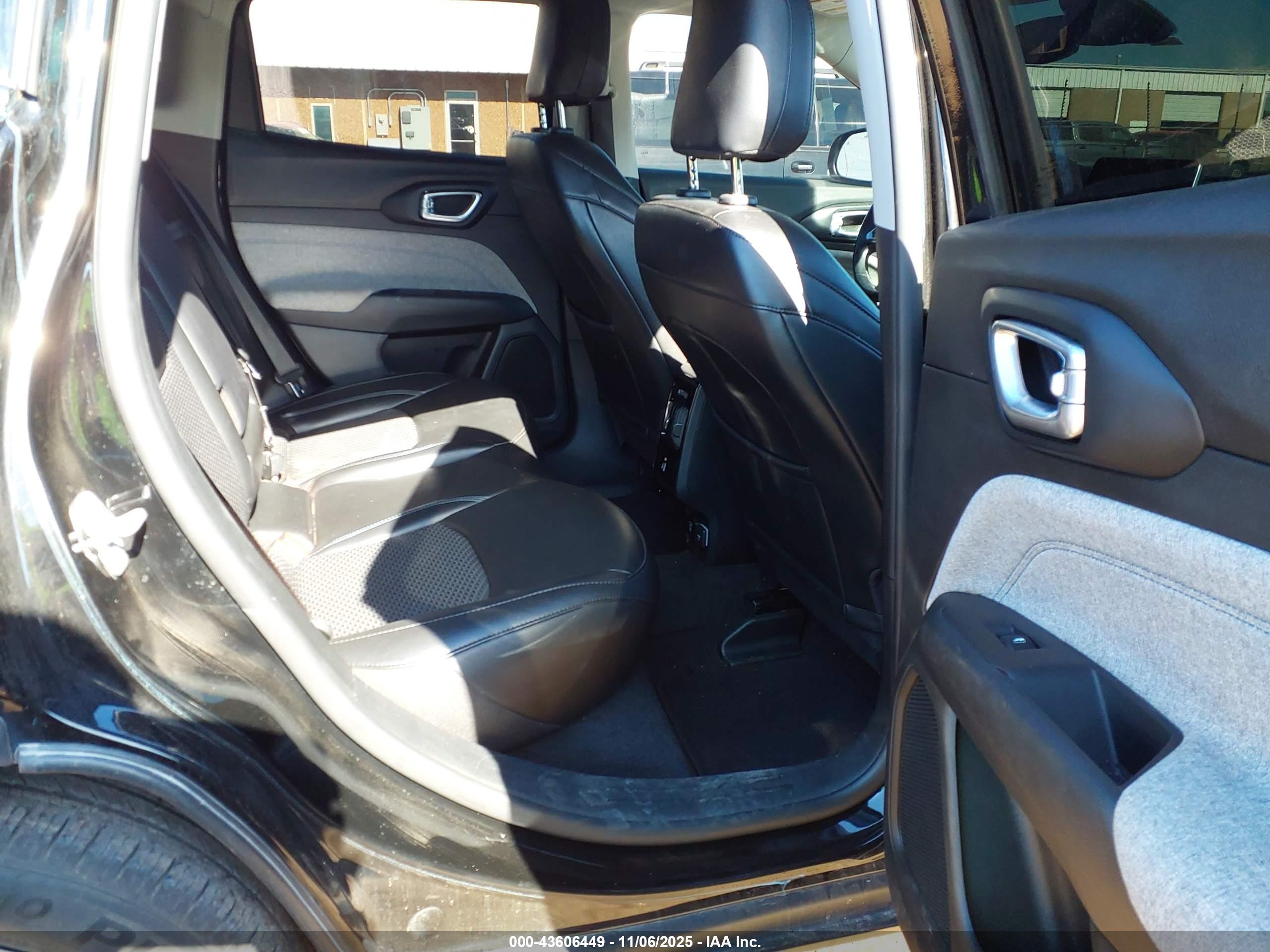 JEEP COMPASS image 8
