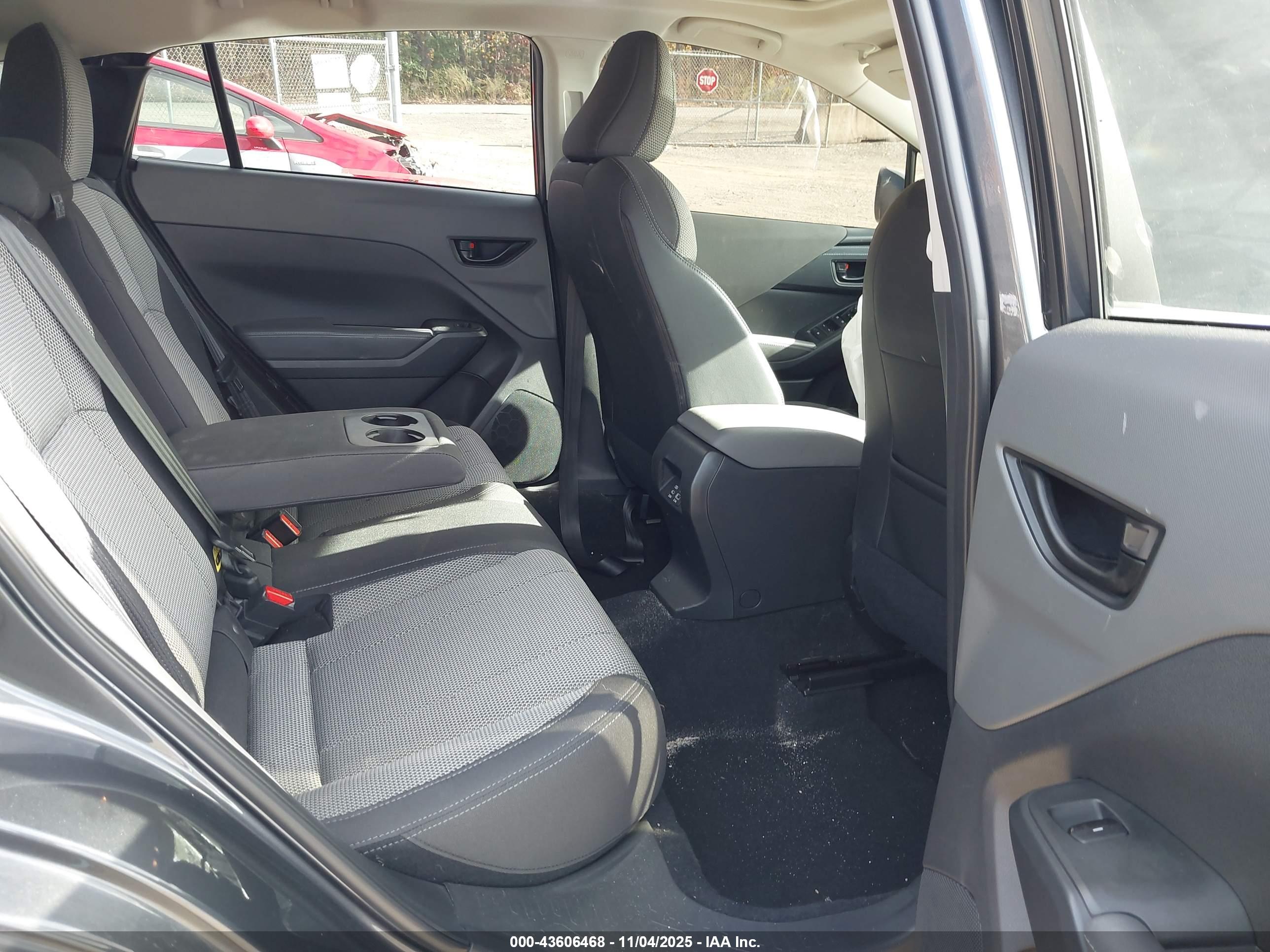SUBARU CROSSTREK image 8