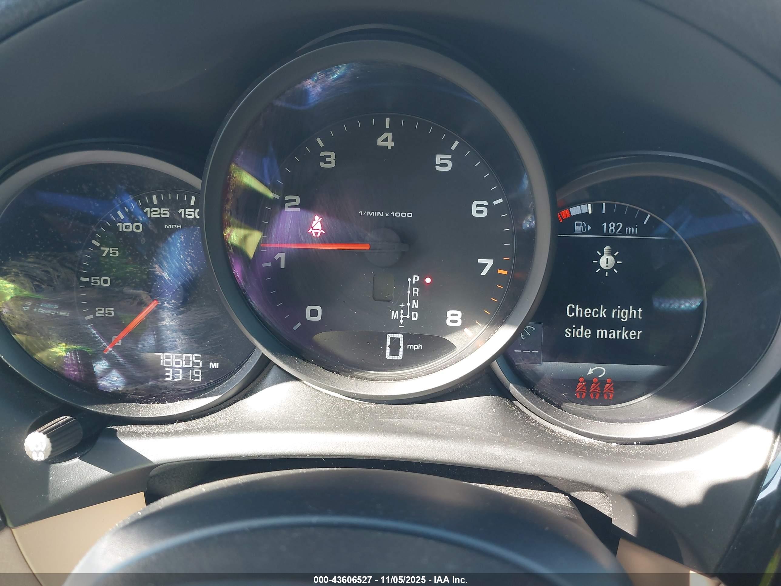PORSCHE MACAN image 7