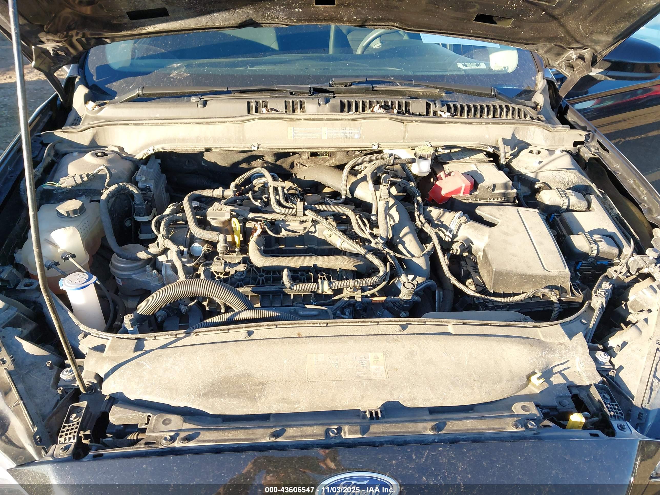 FORD FUSION image 10