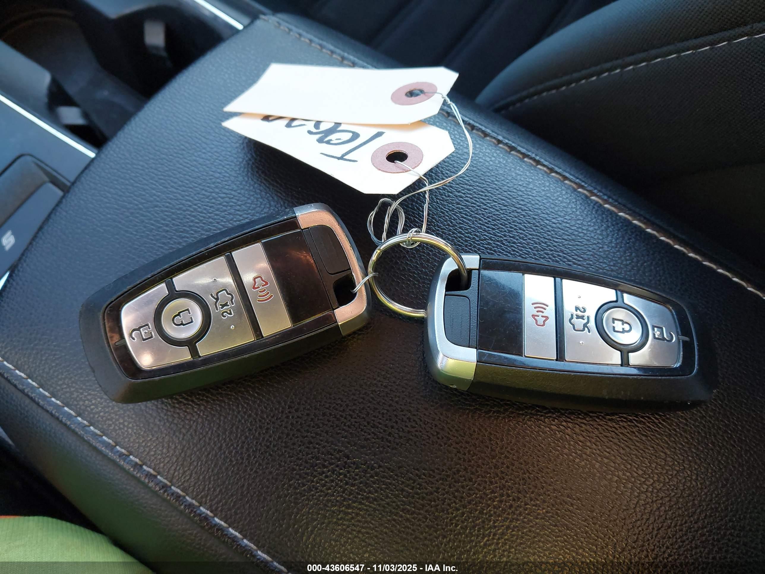 FORD FUSION image 11