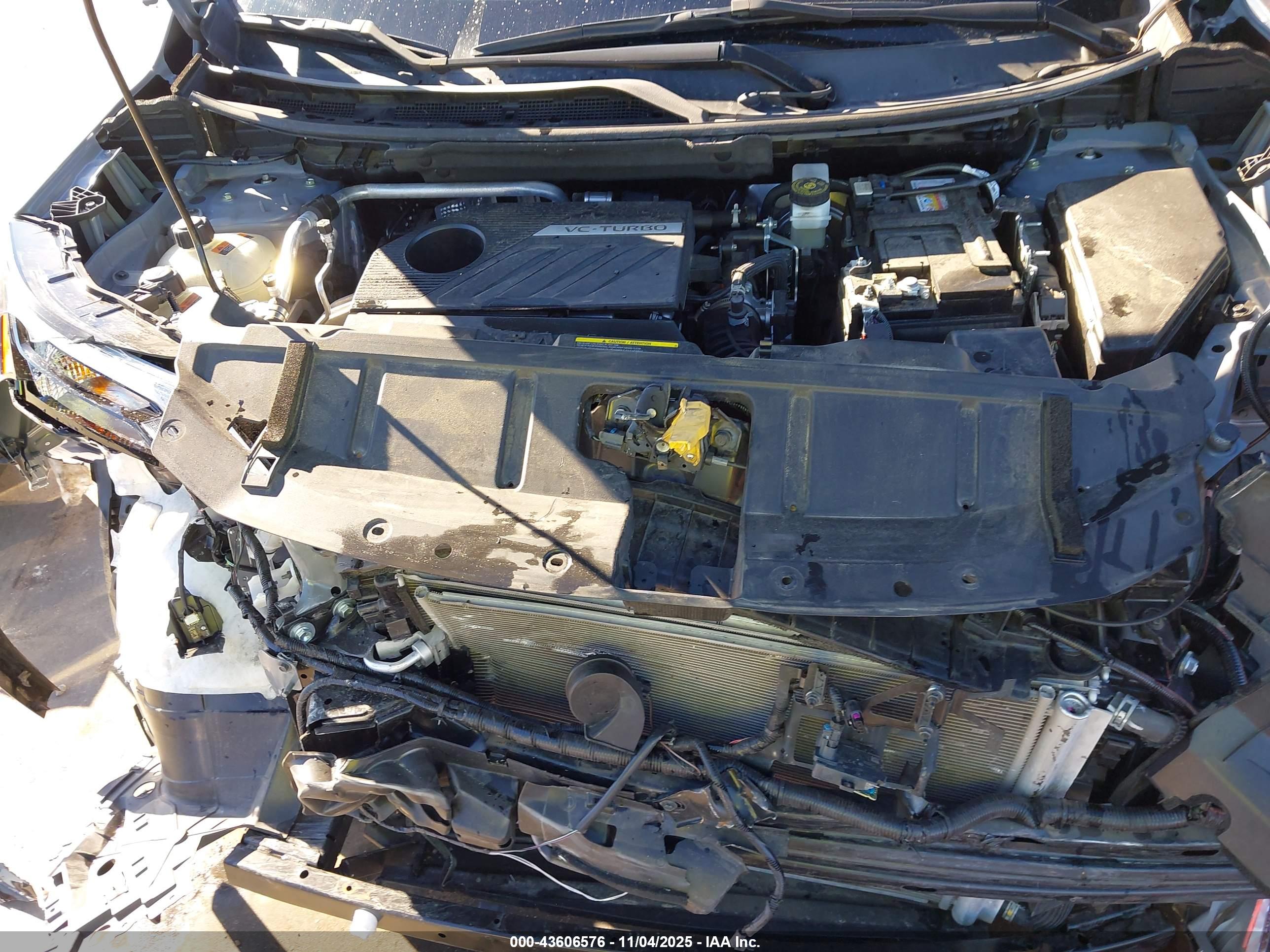 NISSAN ROGUE image 10