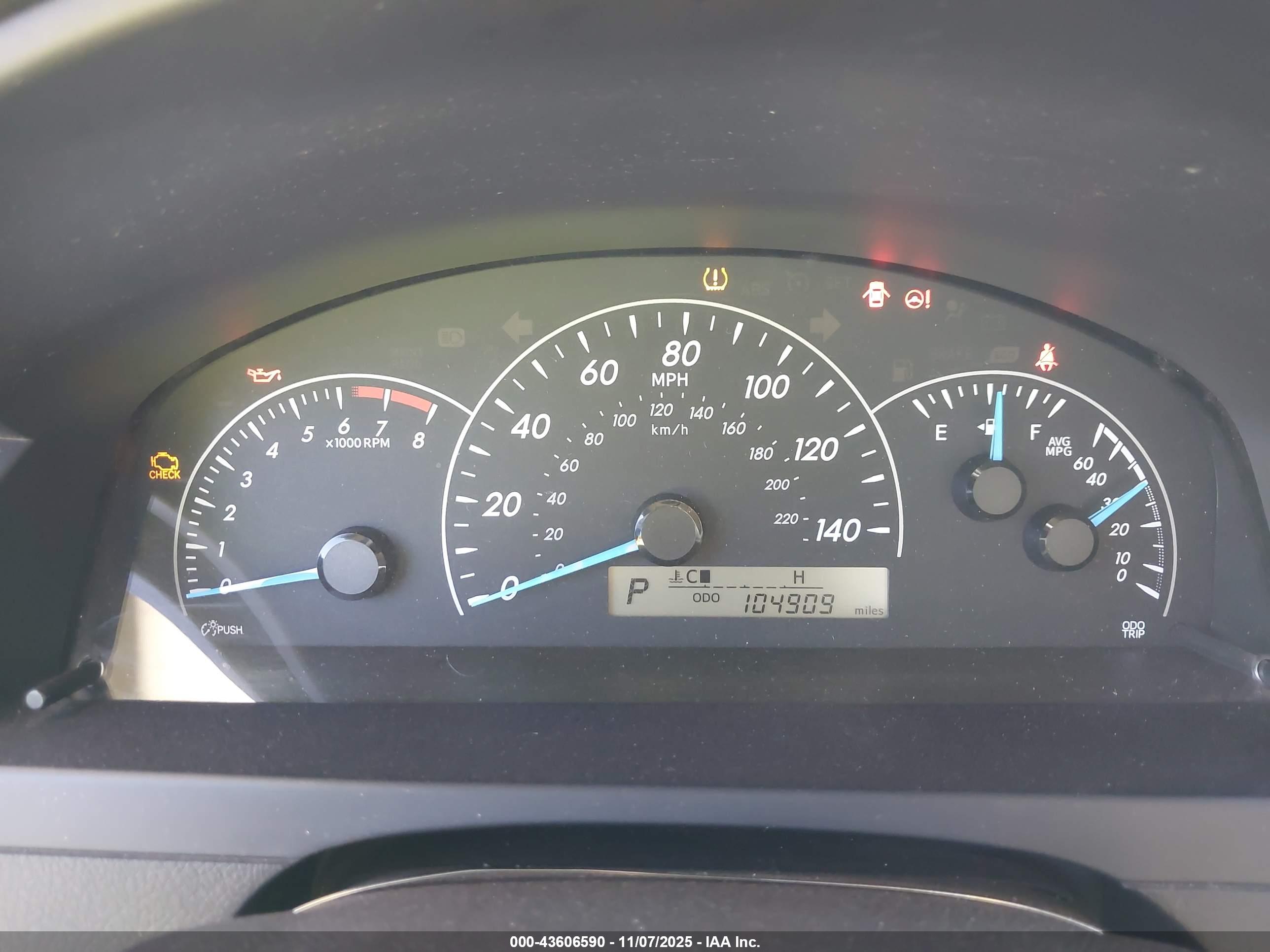 TOYOTA CAMRY image 7