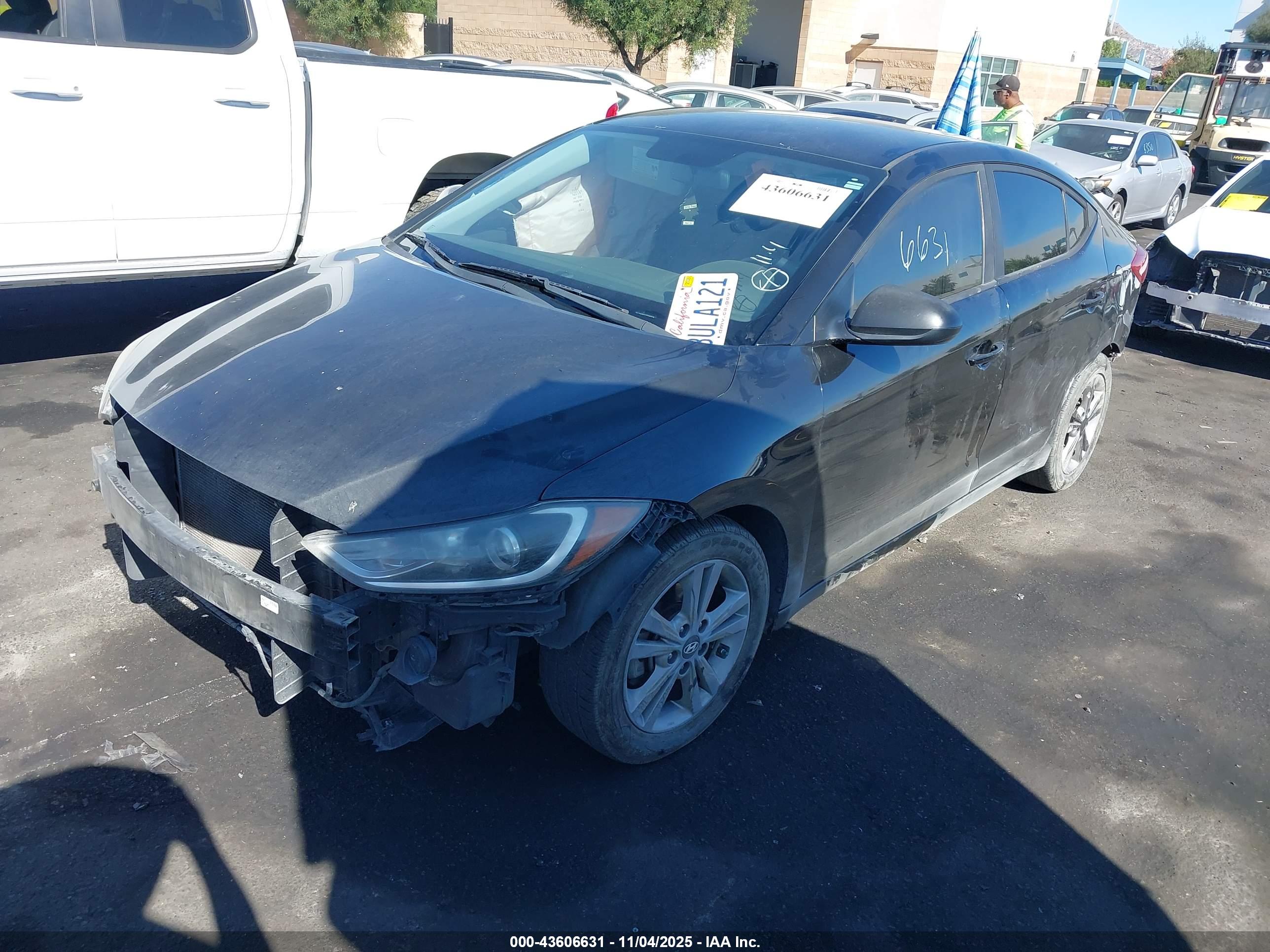 HYUNDAI ELANTRA image 2