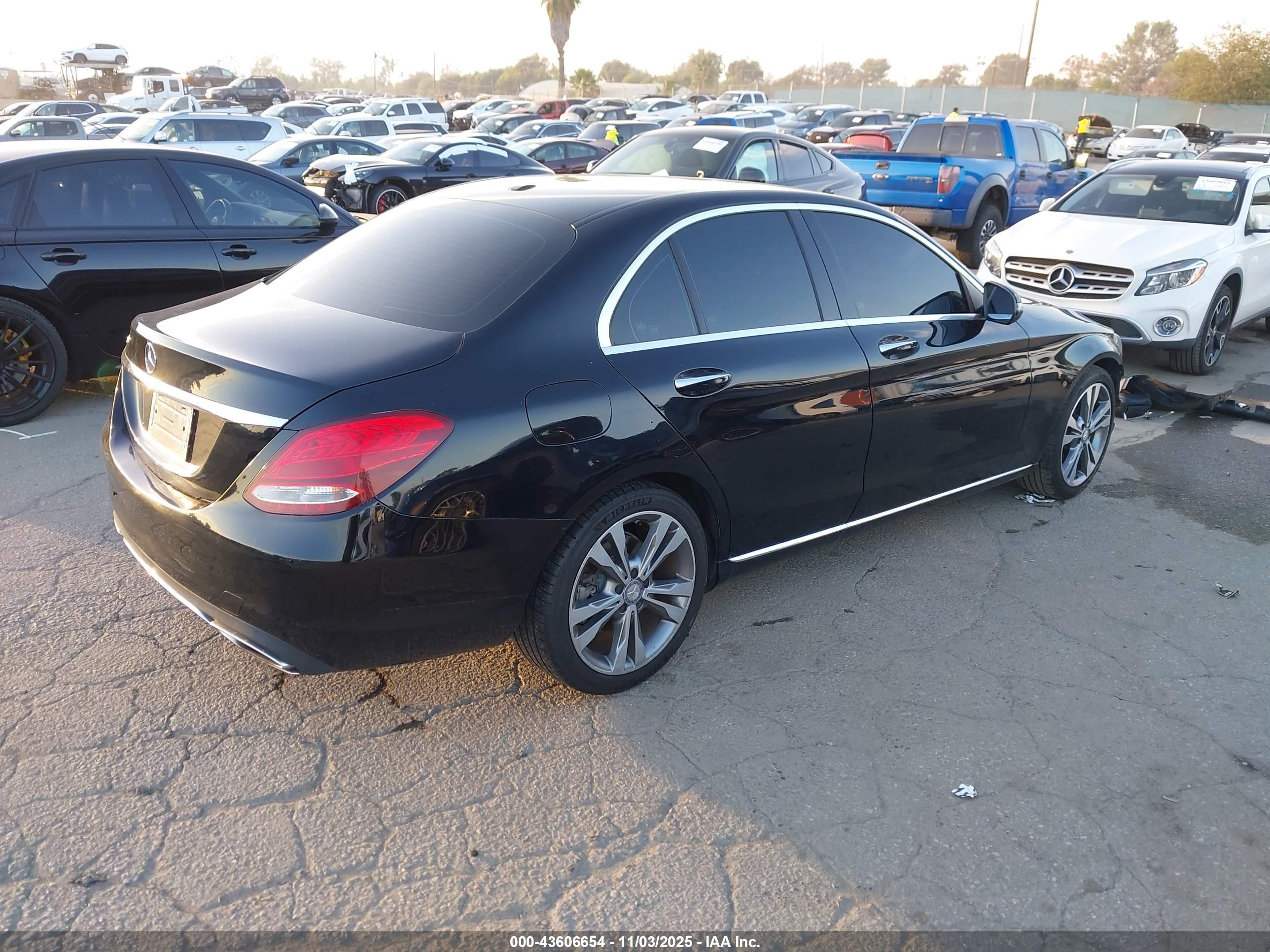 MERCEDES-BENZ C image 4