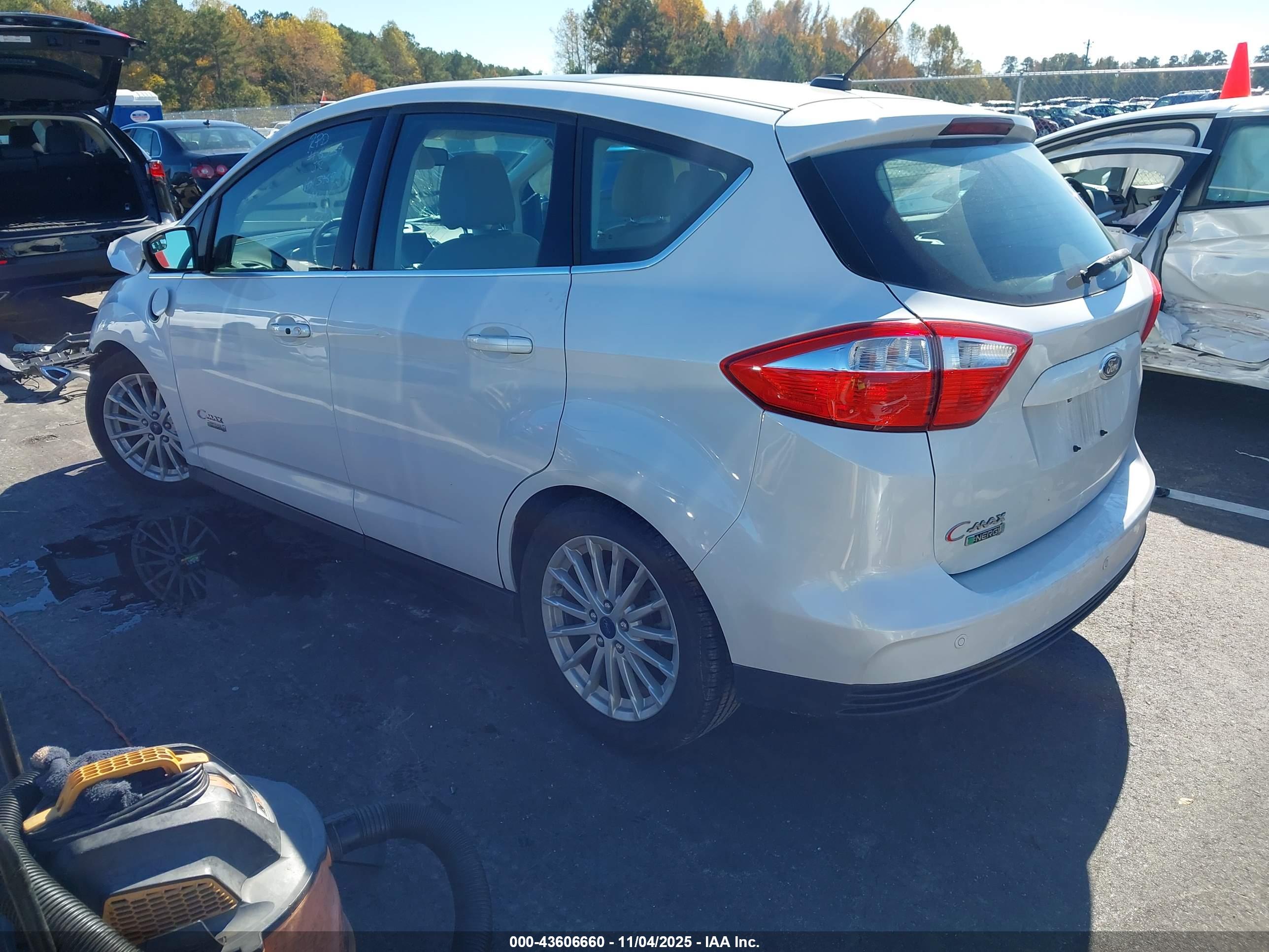 FORD C-MAX image 3