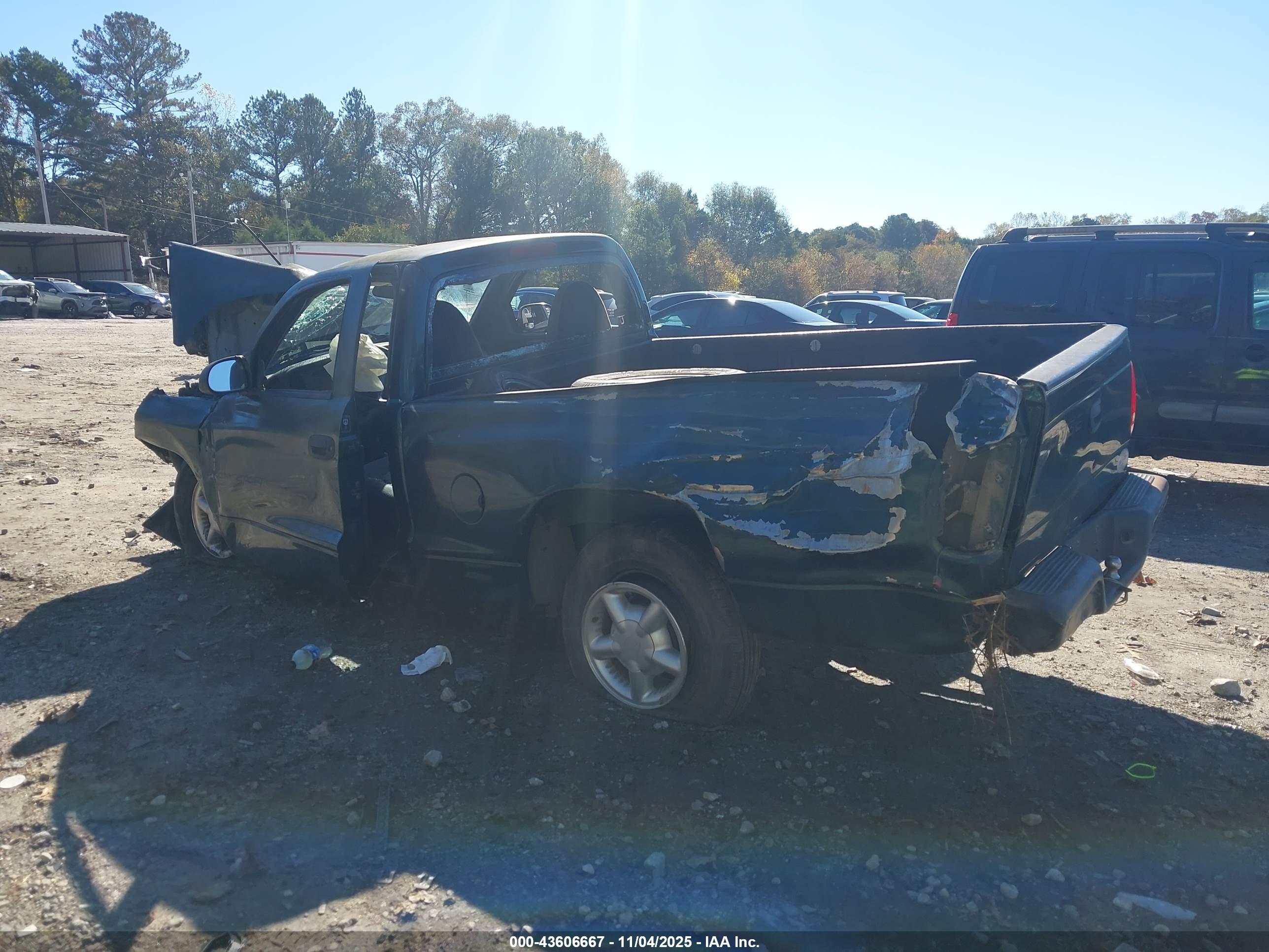 DODGE DAKOTA image 3