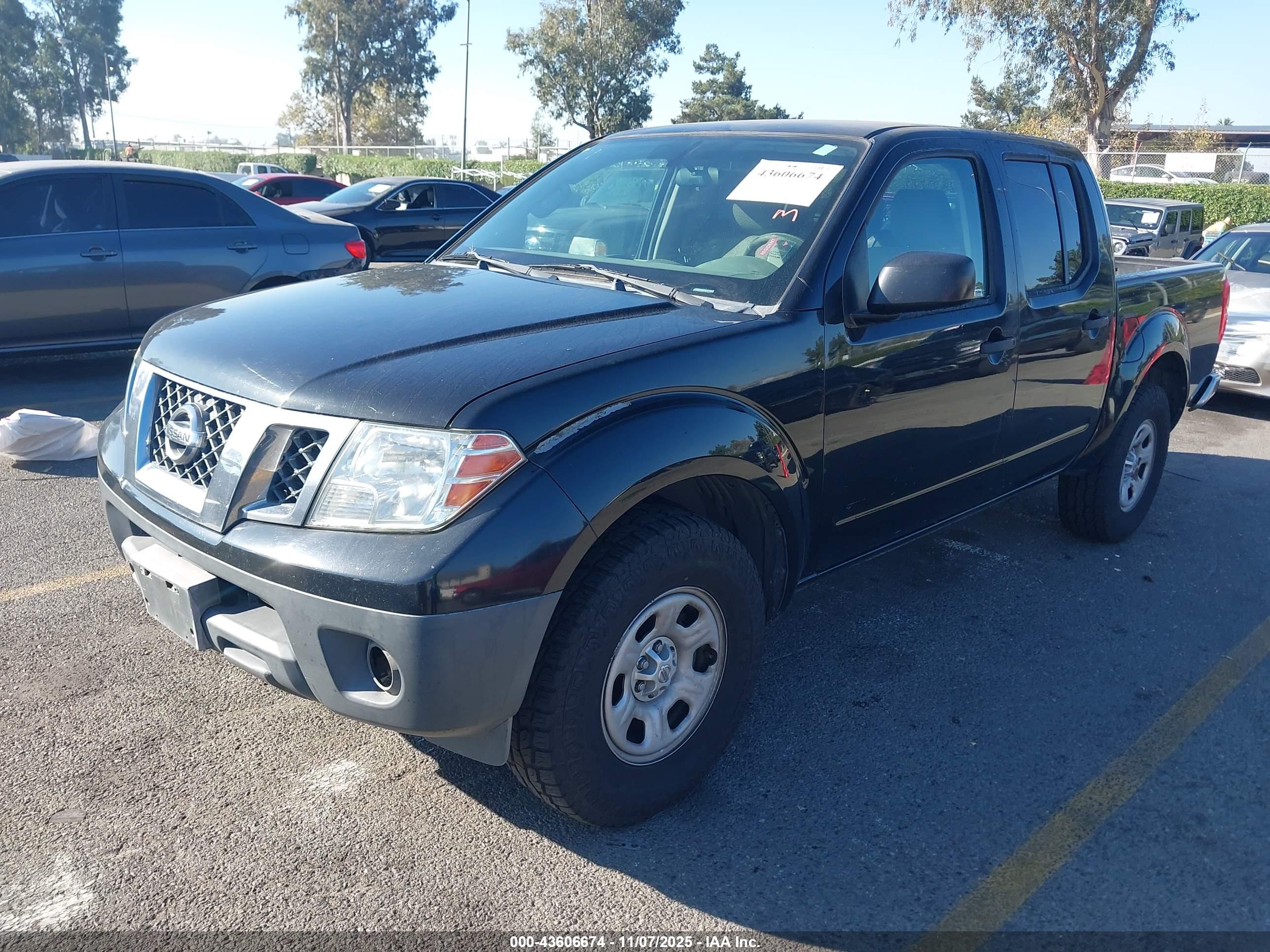 NISSAN FRONTIER image 2