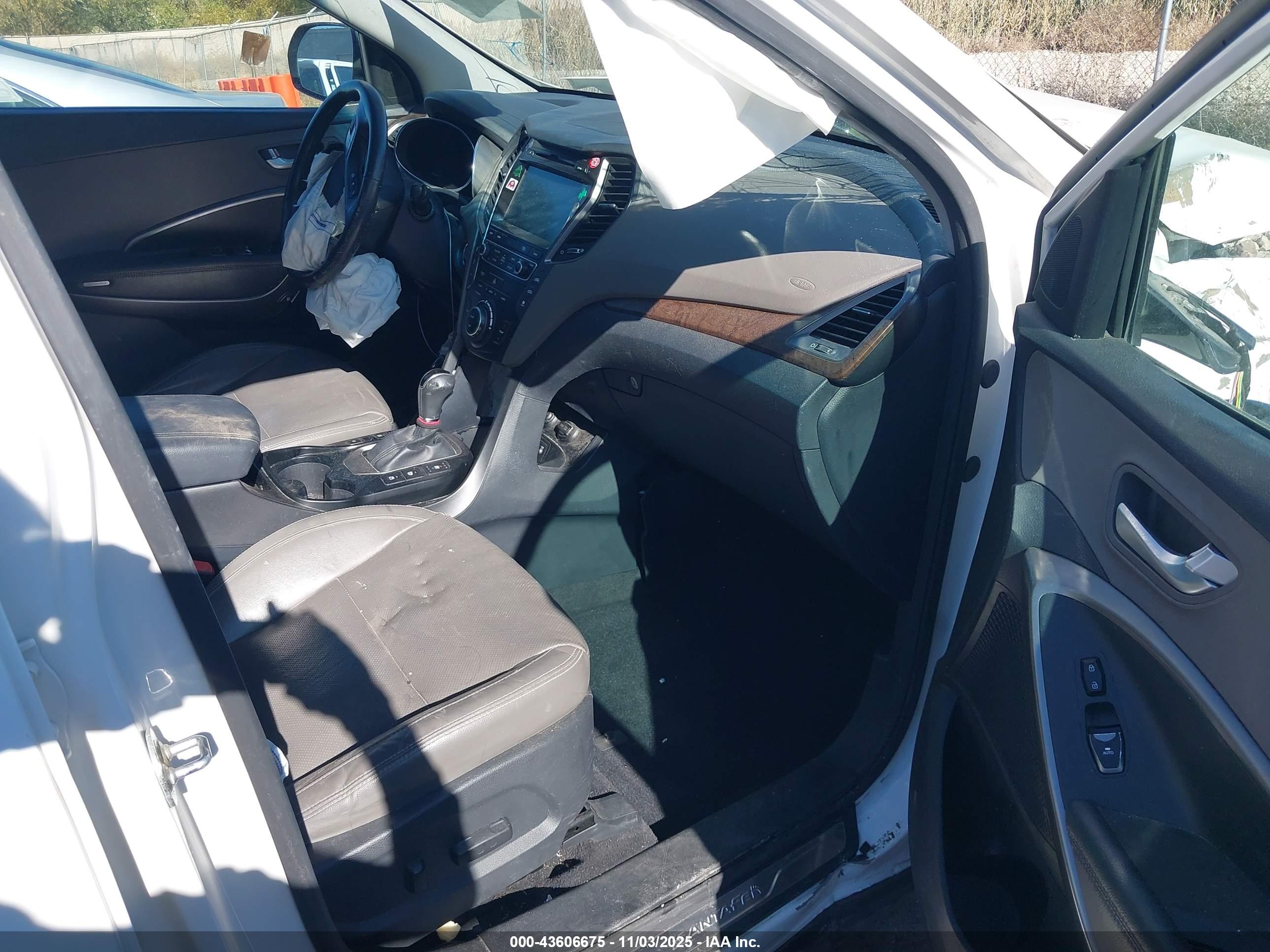 HYUNDAI SANTA image 5
