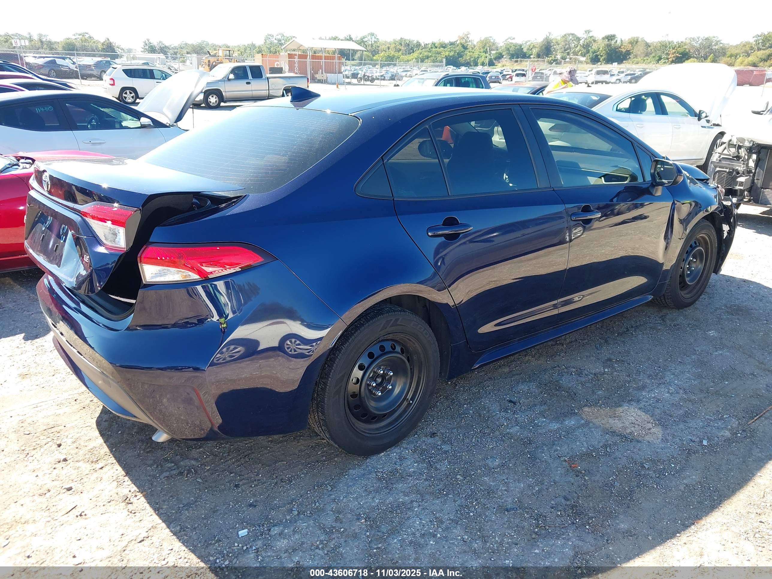 TOYOTA COROLLA image 4