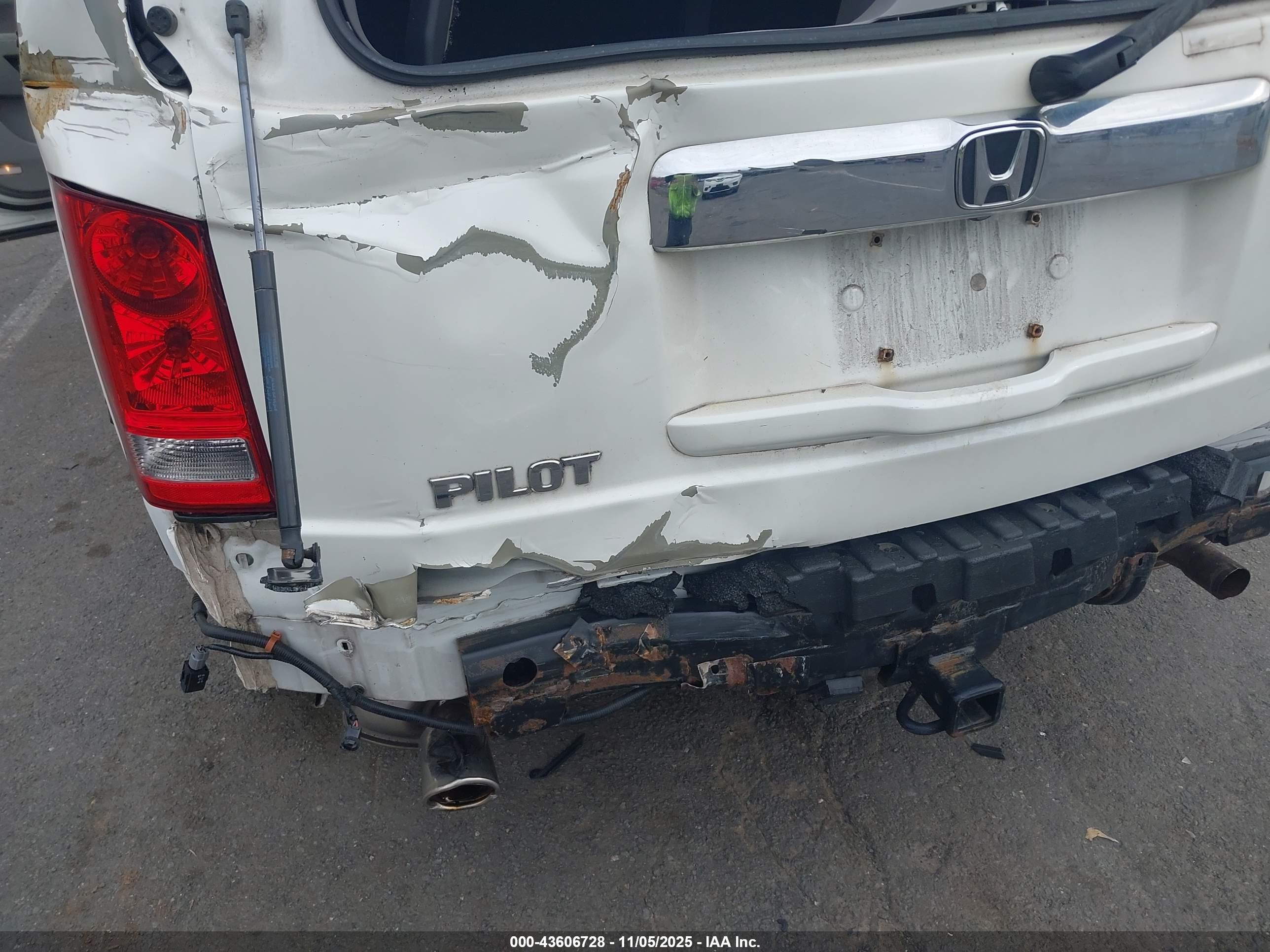 HONDA PILOT image 6