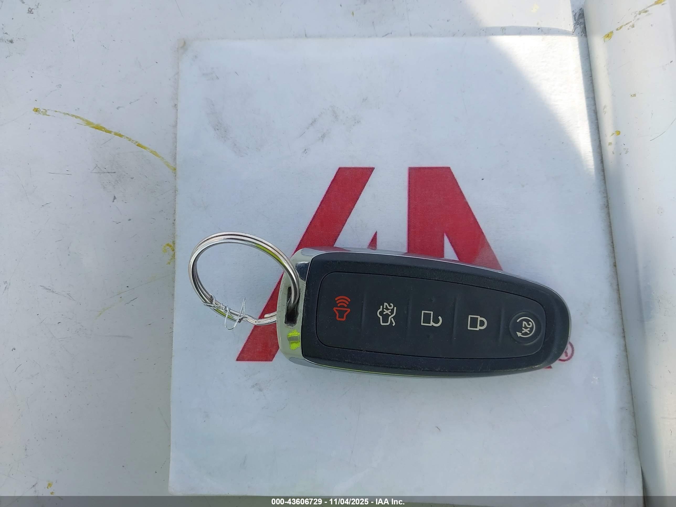 FORD ESCAPE image 11
