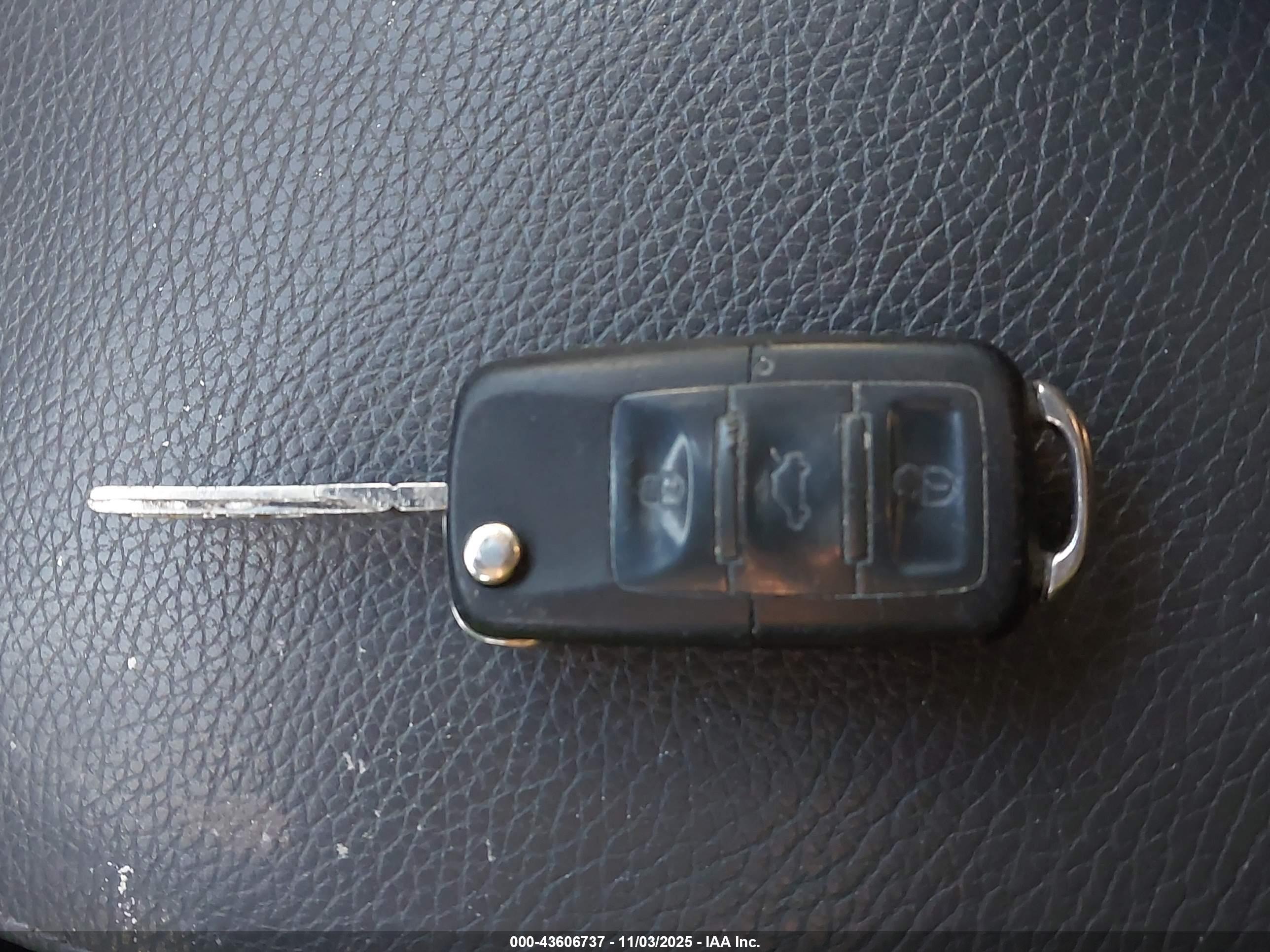VOLKSWAGEN JETTA image 11