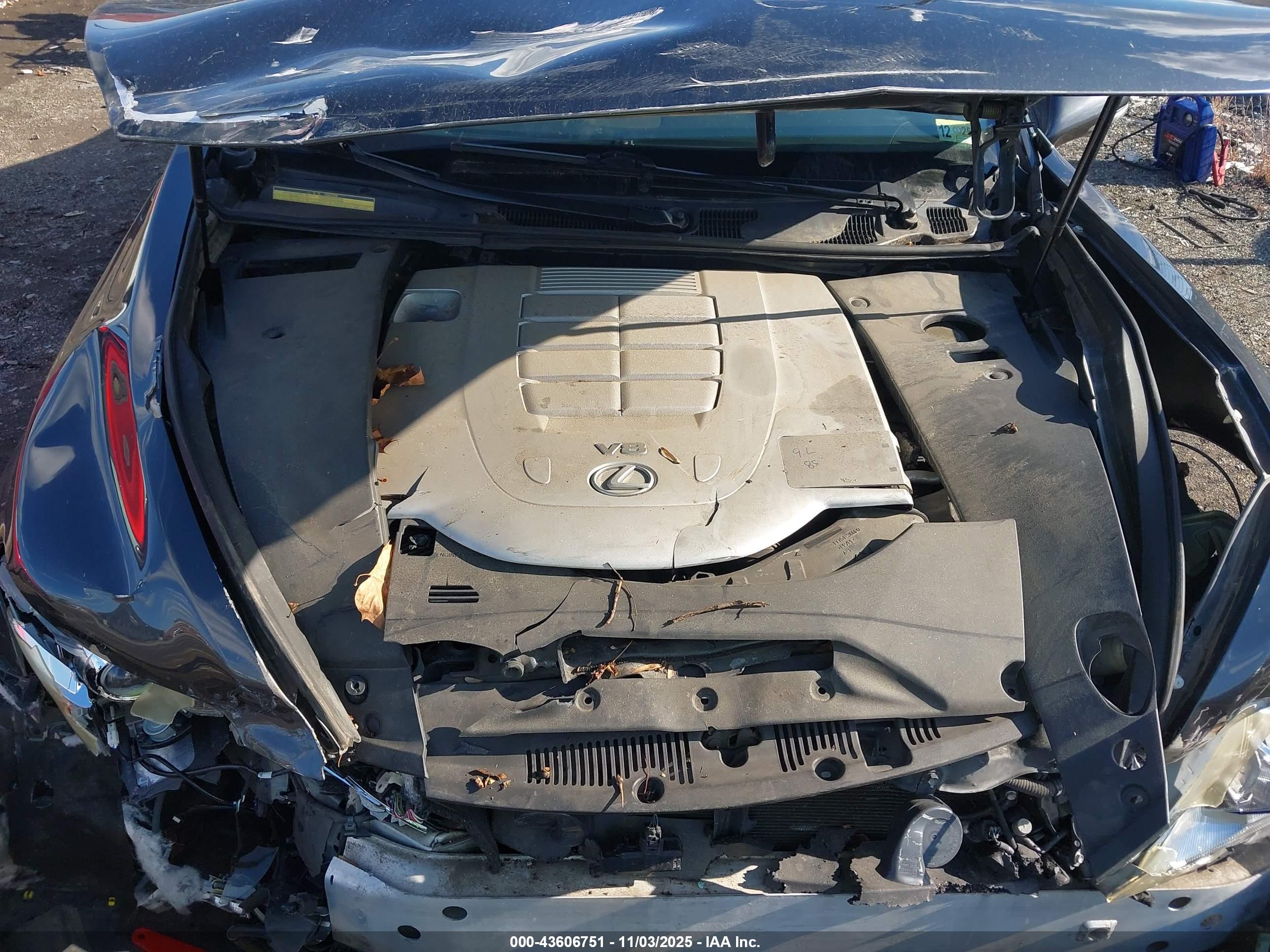 LEXUS LS image 10