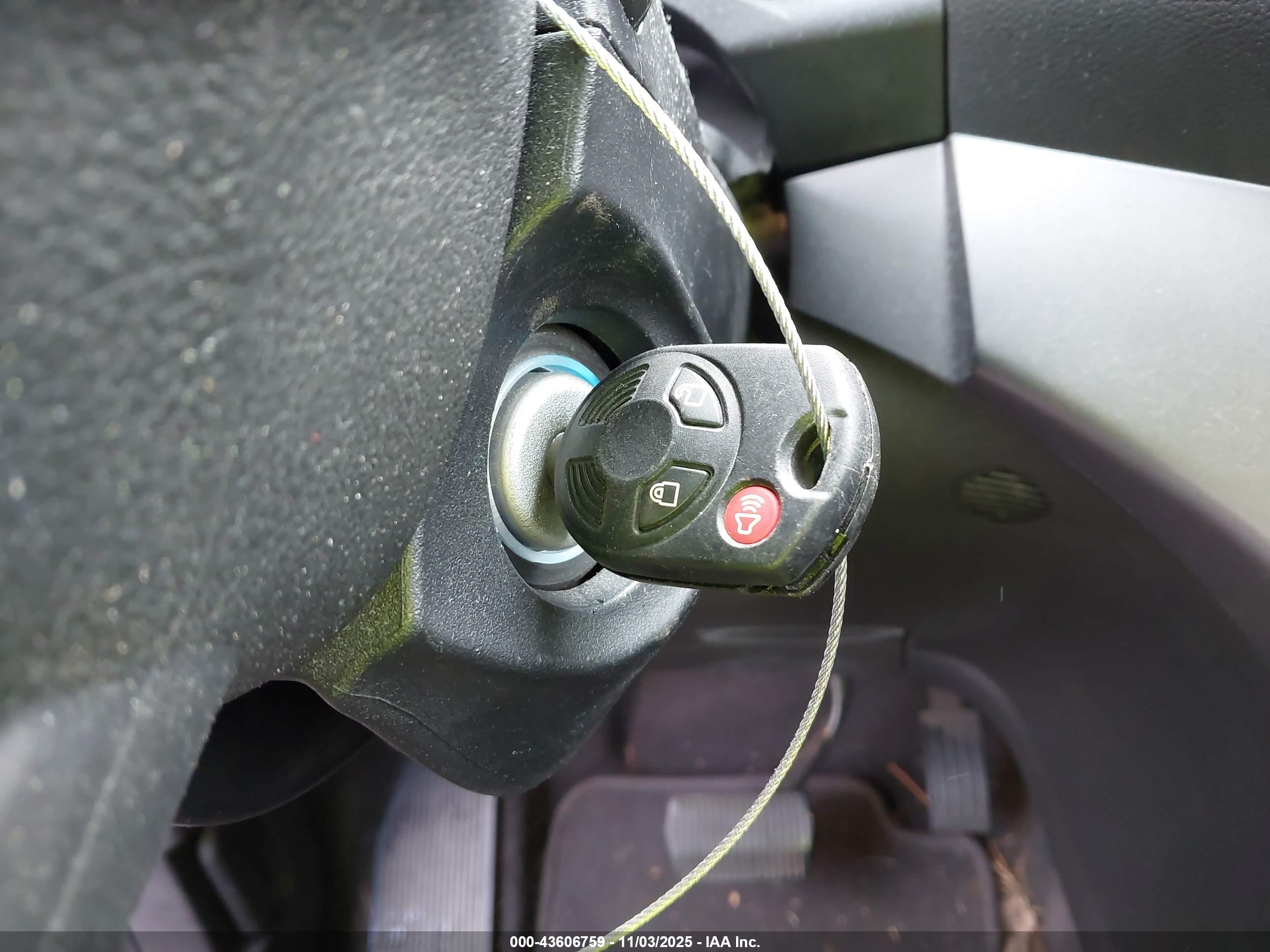 FORD ESCAPE image 11