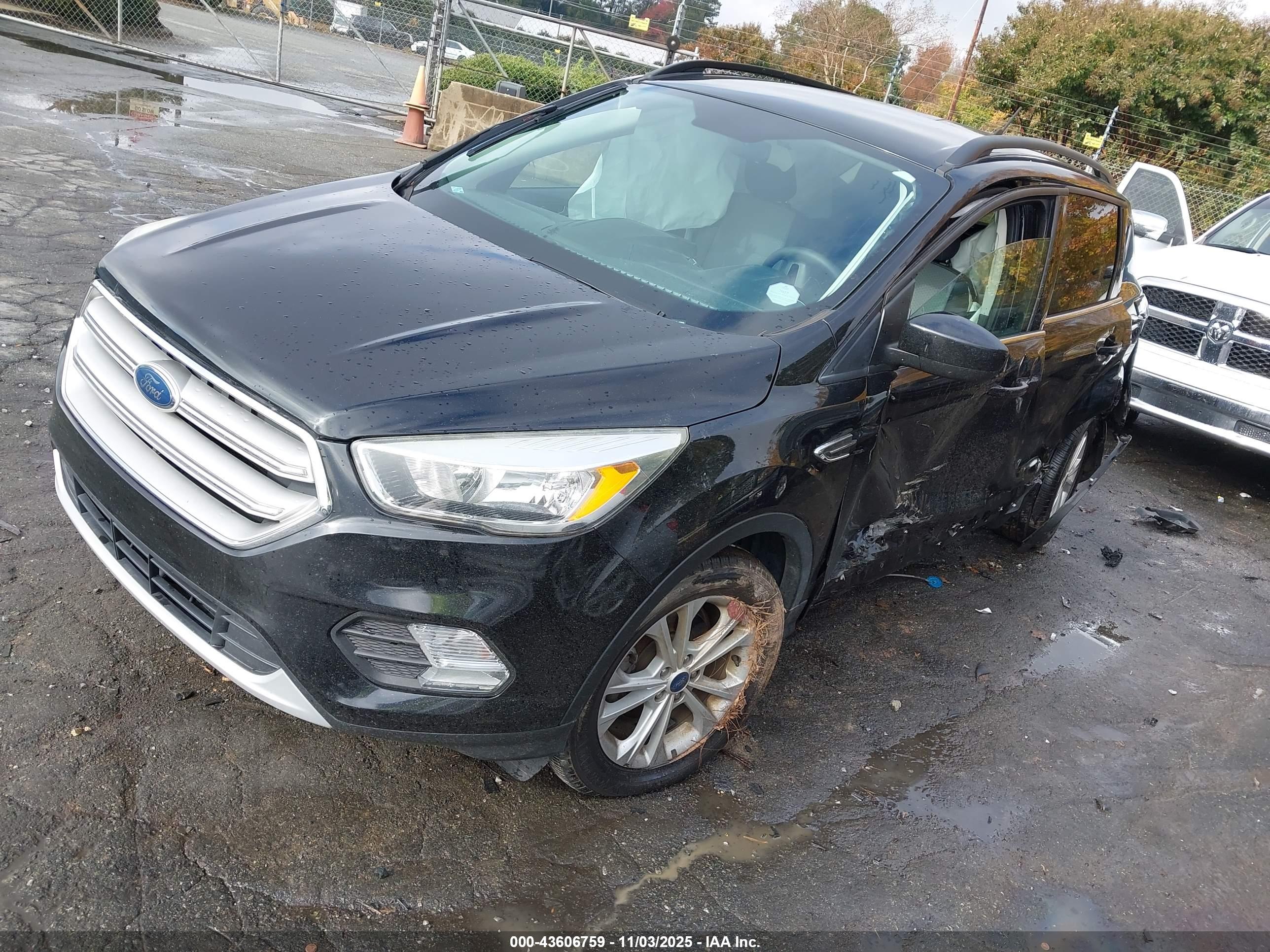 FORD ESCAPE image 2