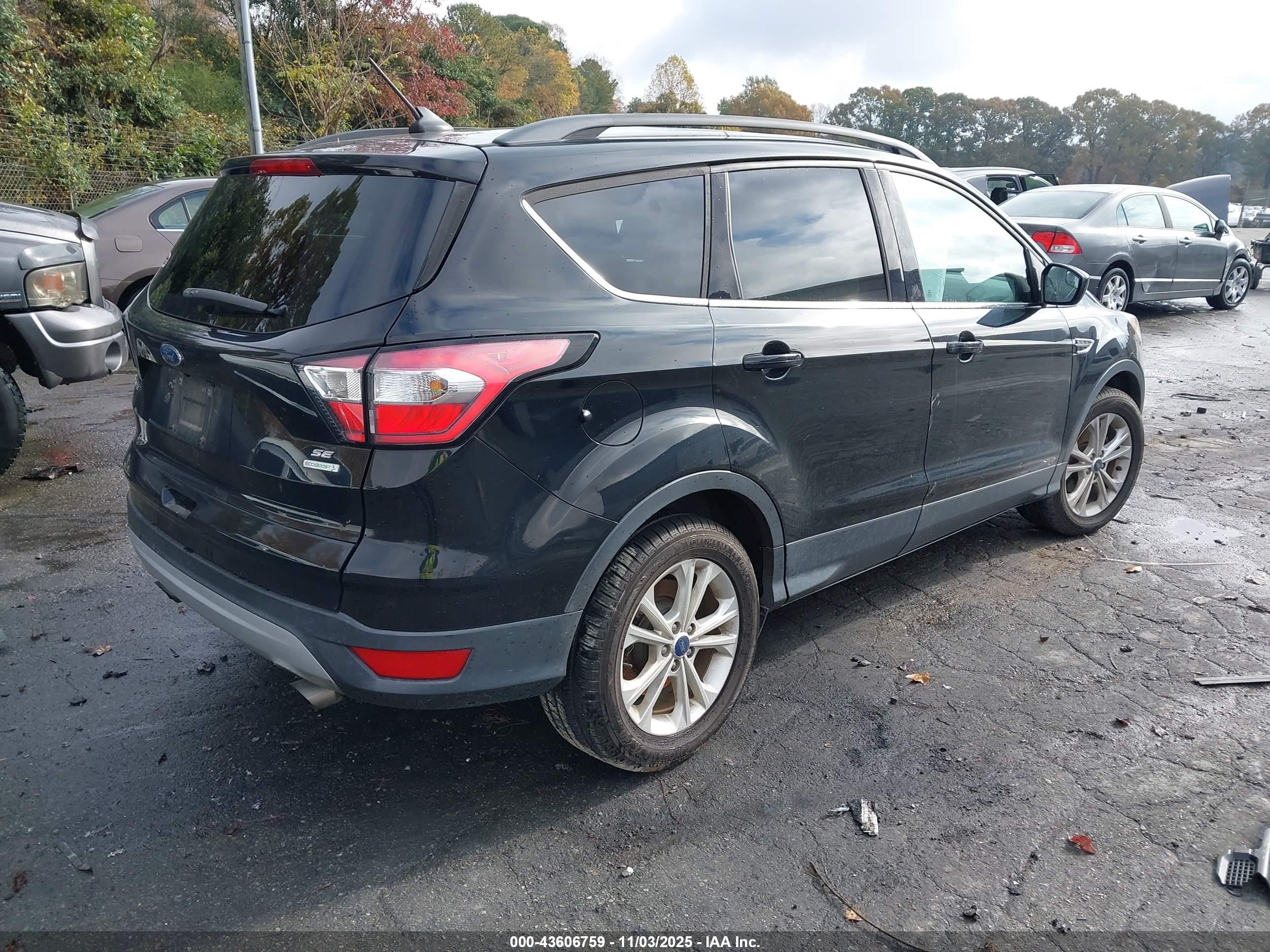 FORD ESCAPE image 4