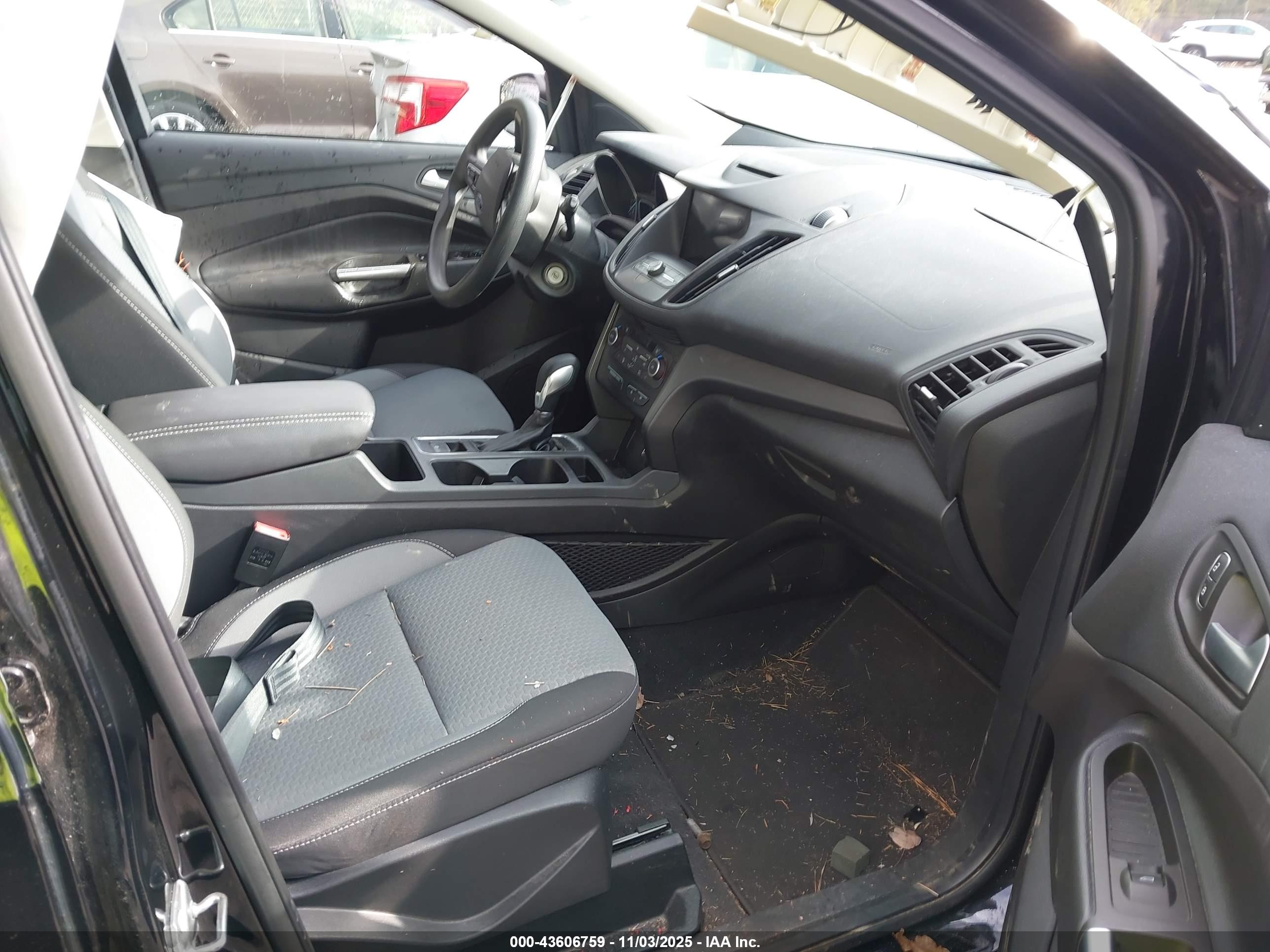 FORD ESCAPE image 5