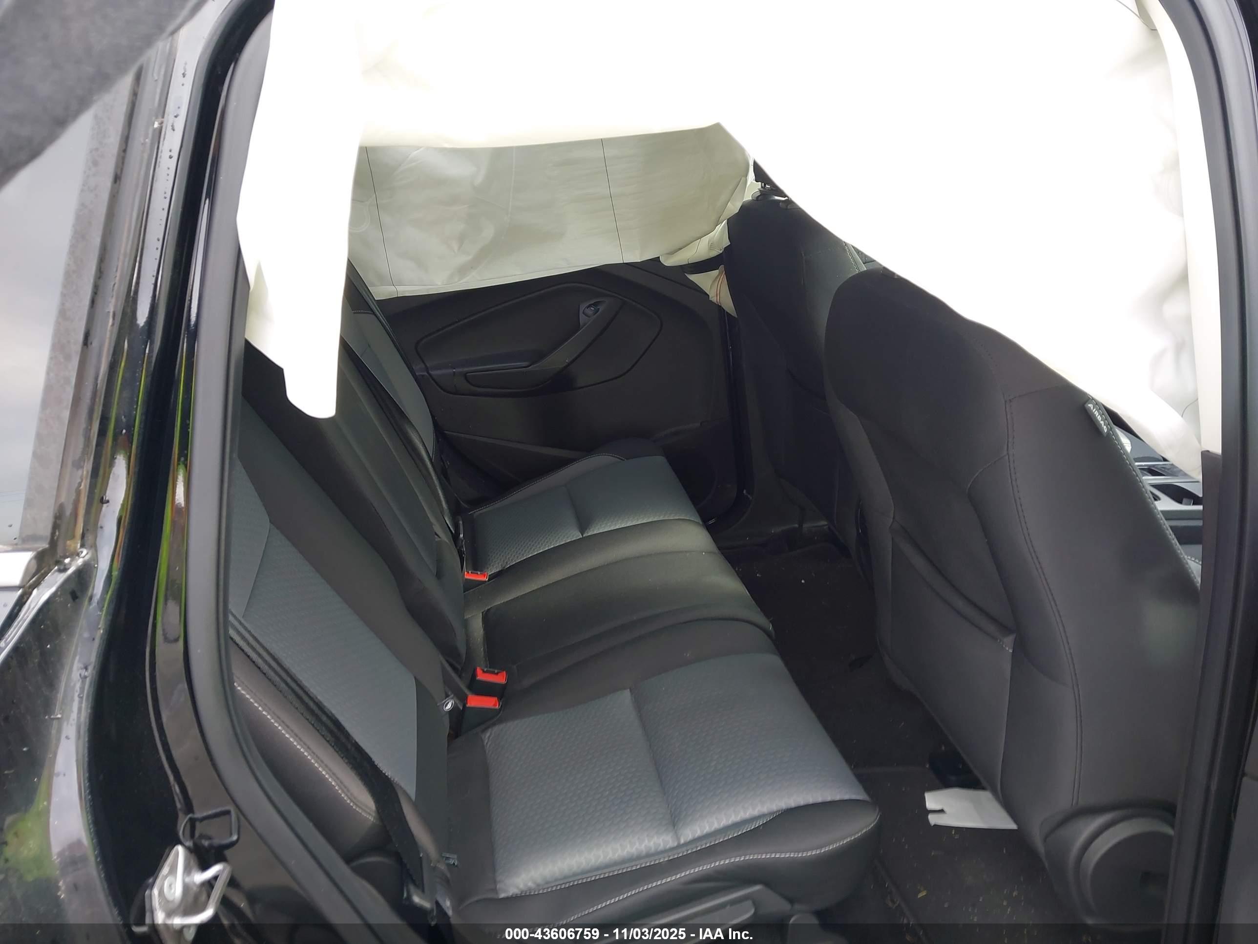 FORD ESCAPE image 8